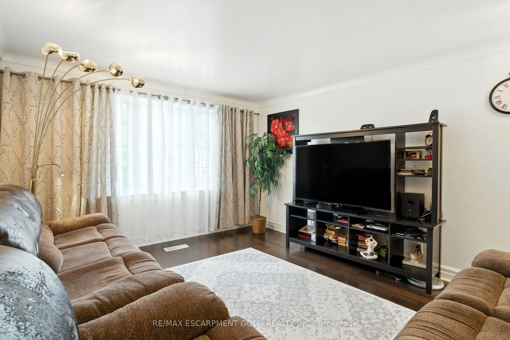 39 CLAYBURN Avenue