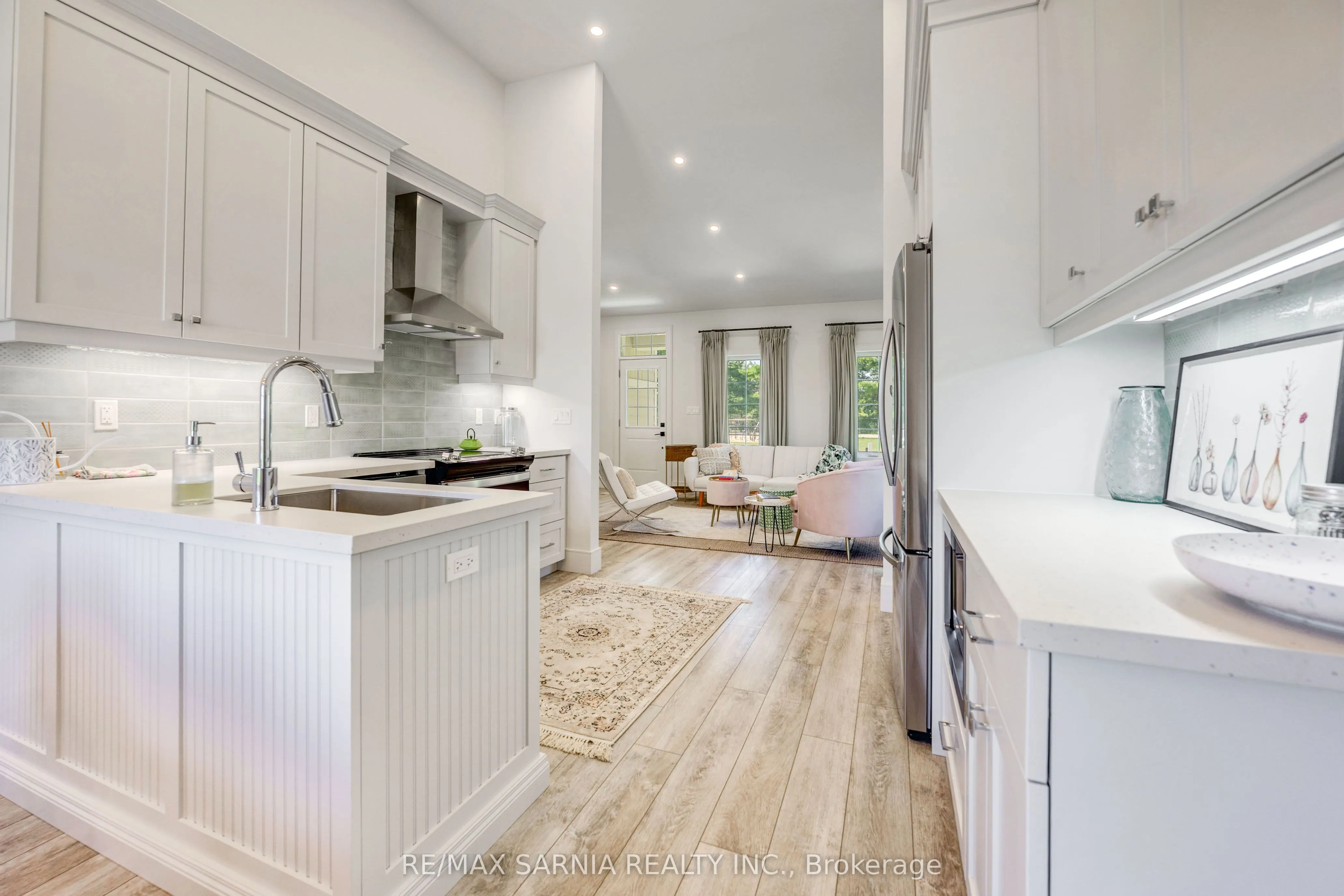 7608 THOMAS Street, #3