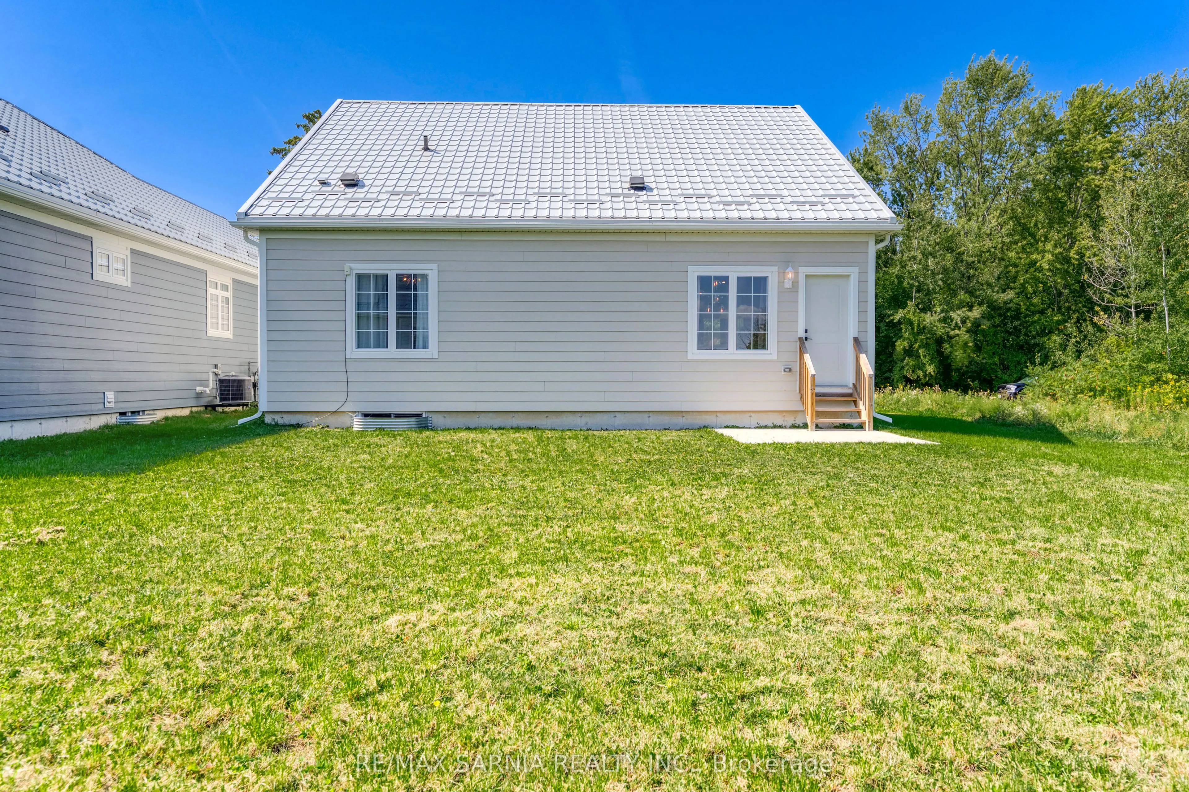 7608 THOMAS Street, #3