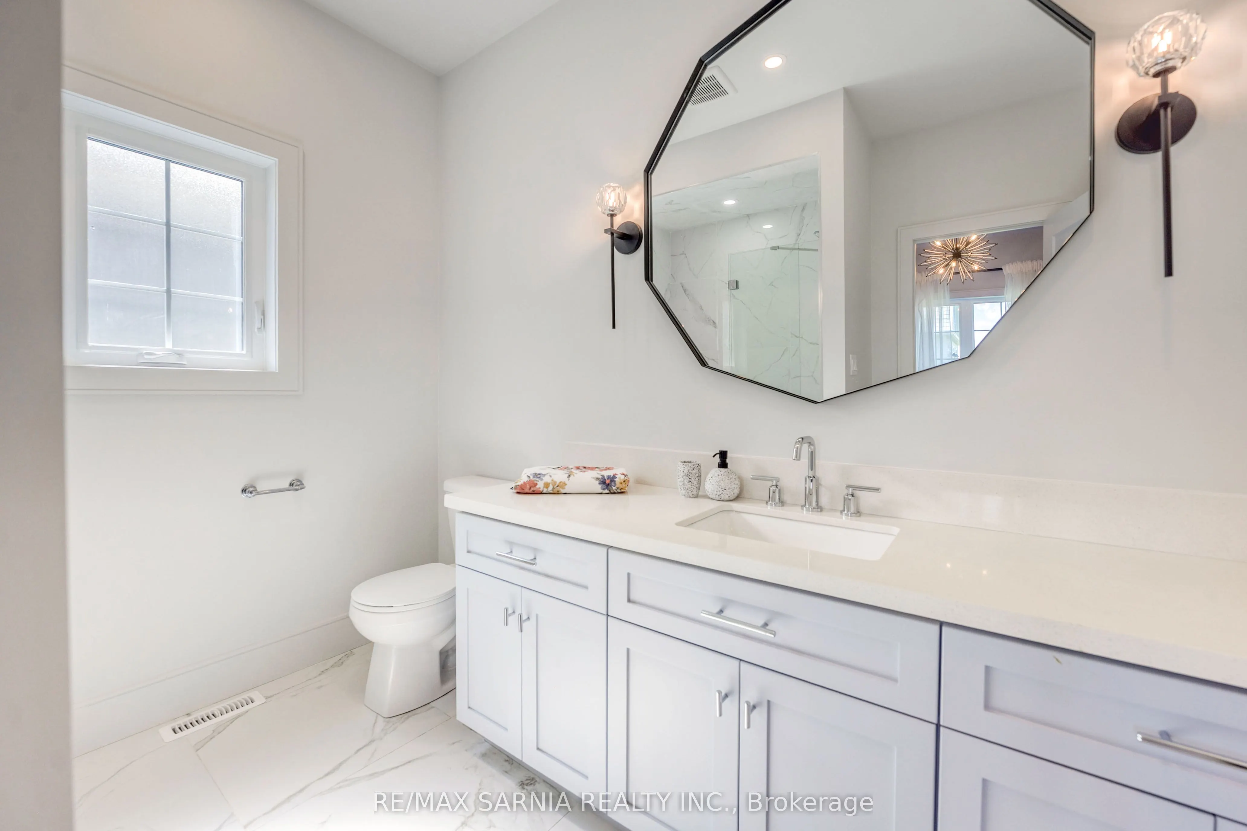 7608 THOMAS Street, #3