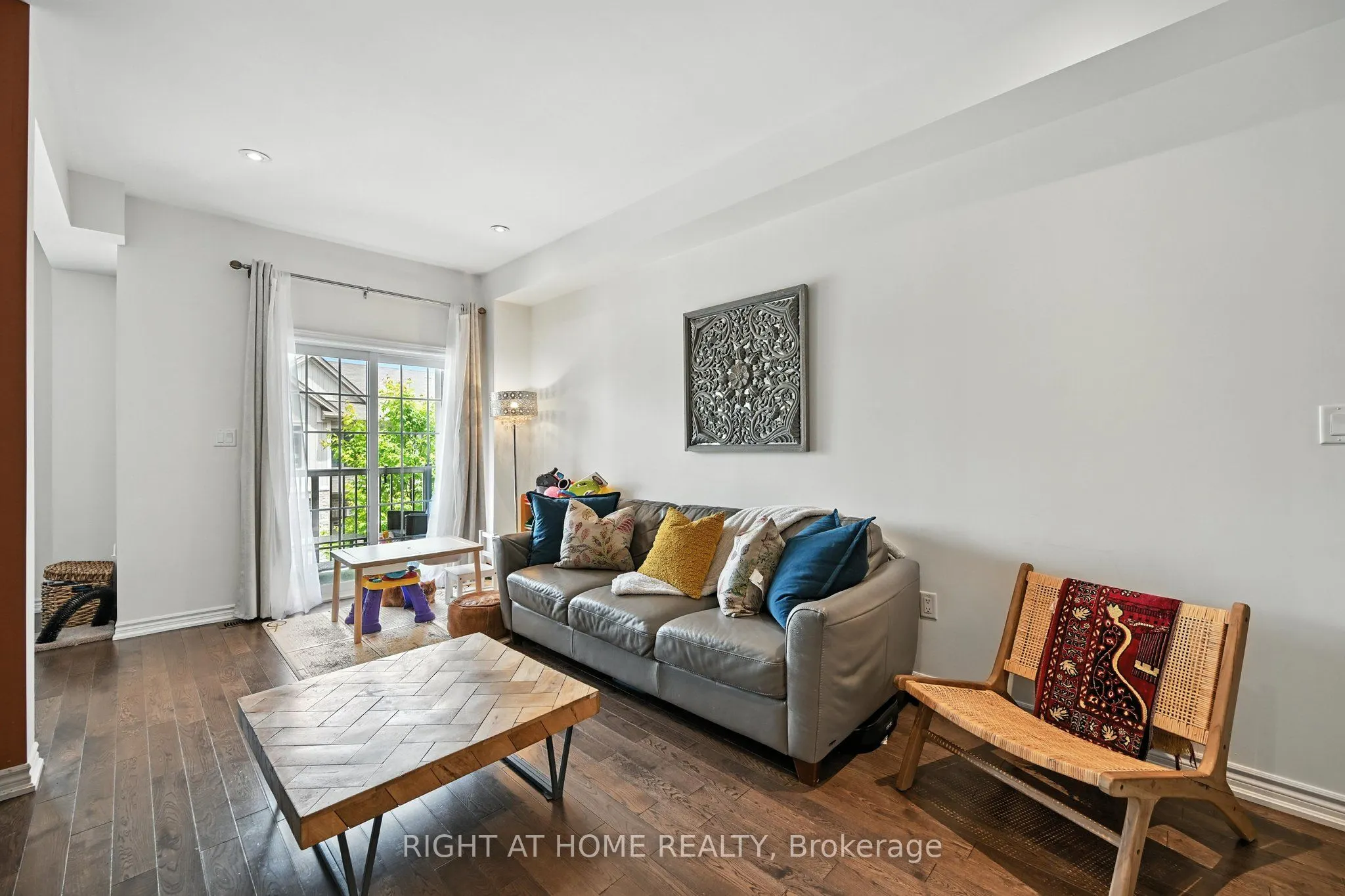 377 Glancaster Road, #29