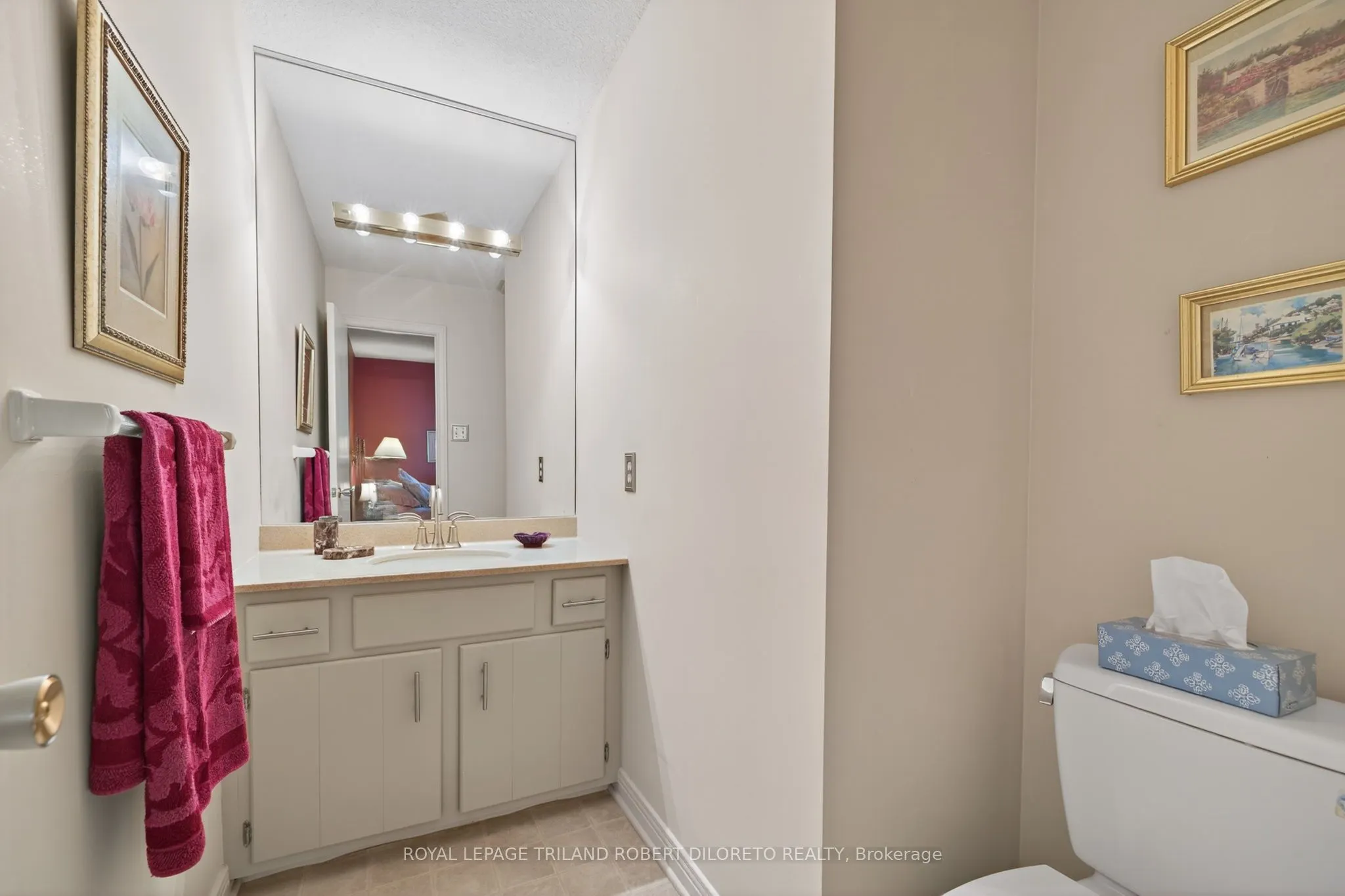 60 Fiddlers Green Road, #4