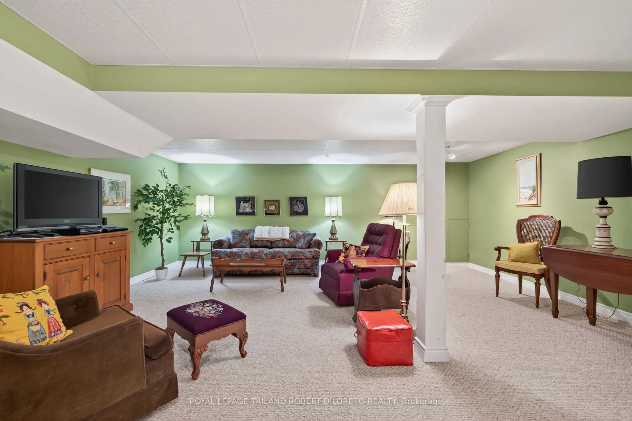60 Fiddlers Green Road, #4