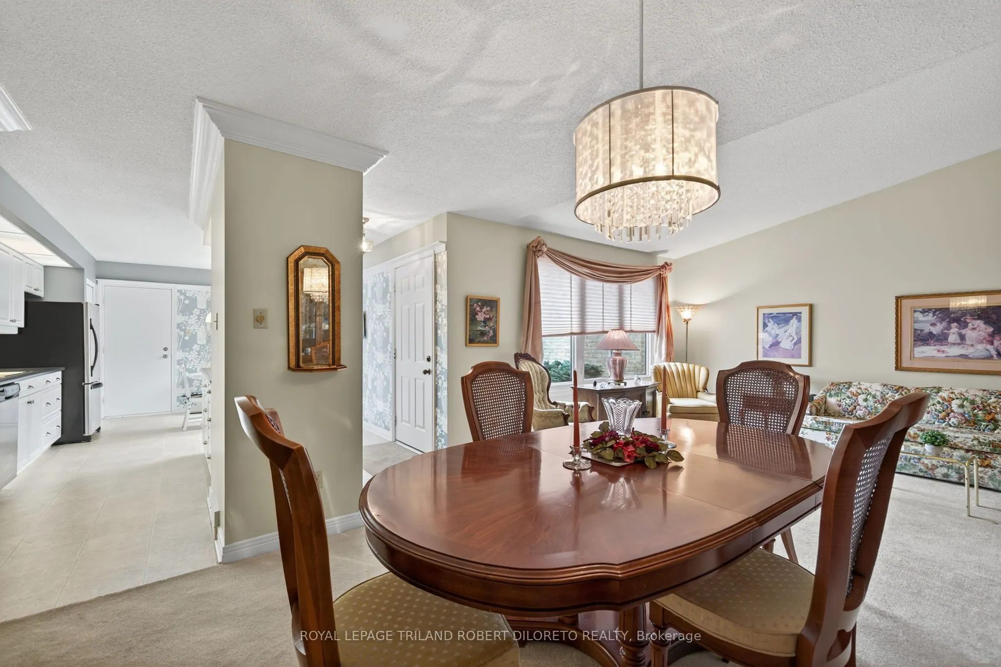 60 Fiddlers Green Road, #4