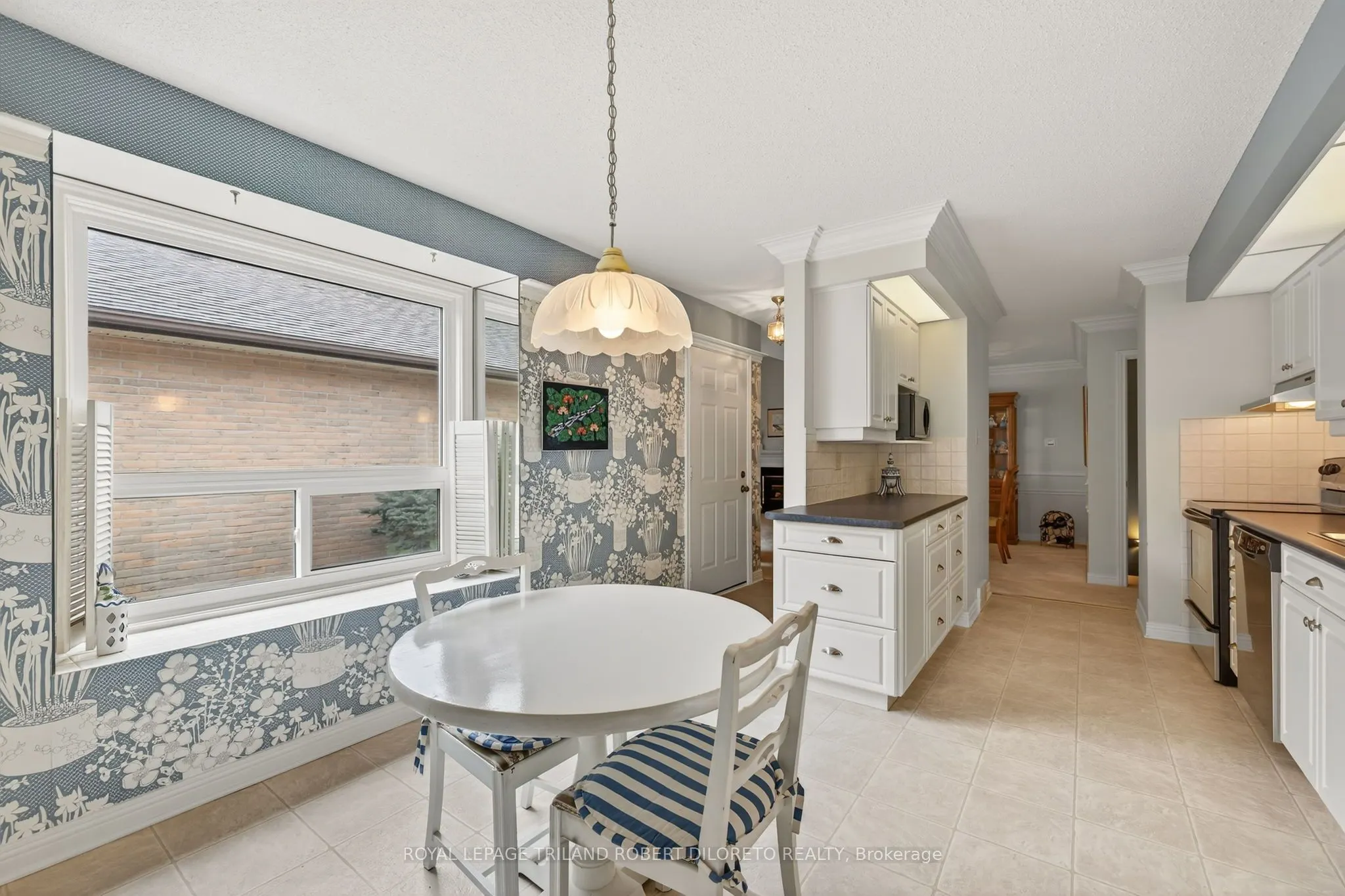 60 Fiddlers Green Road, #4