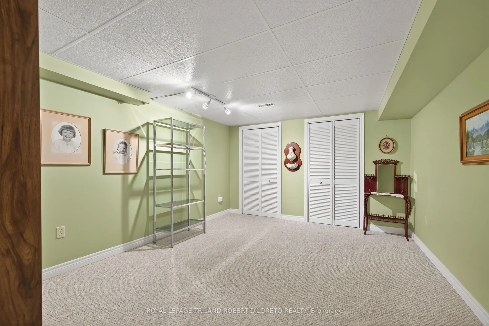 60 Fiddlers Green Road, #4