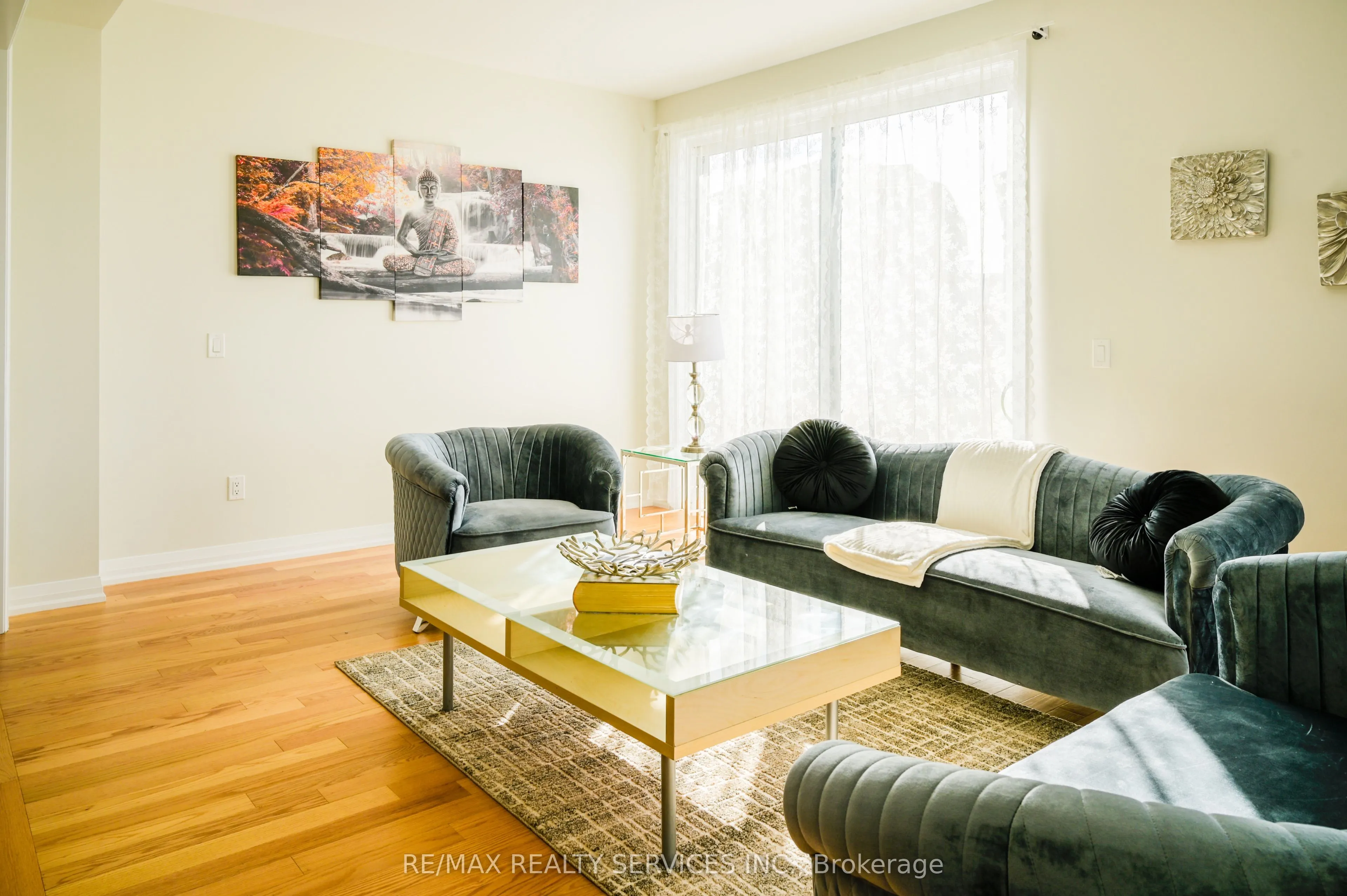 906 Sobeski Avenue