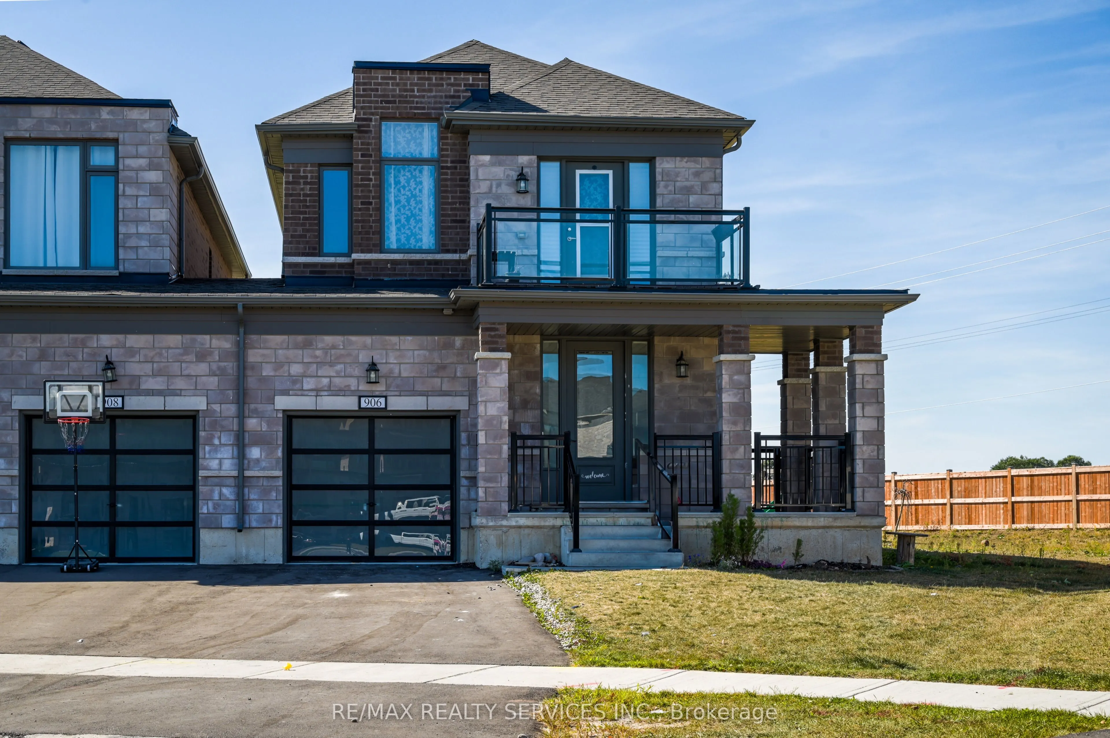 906 Sobeski Avenue
