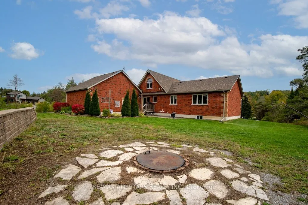 7 Christie Road