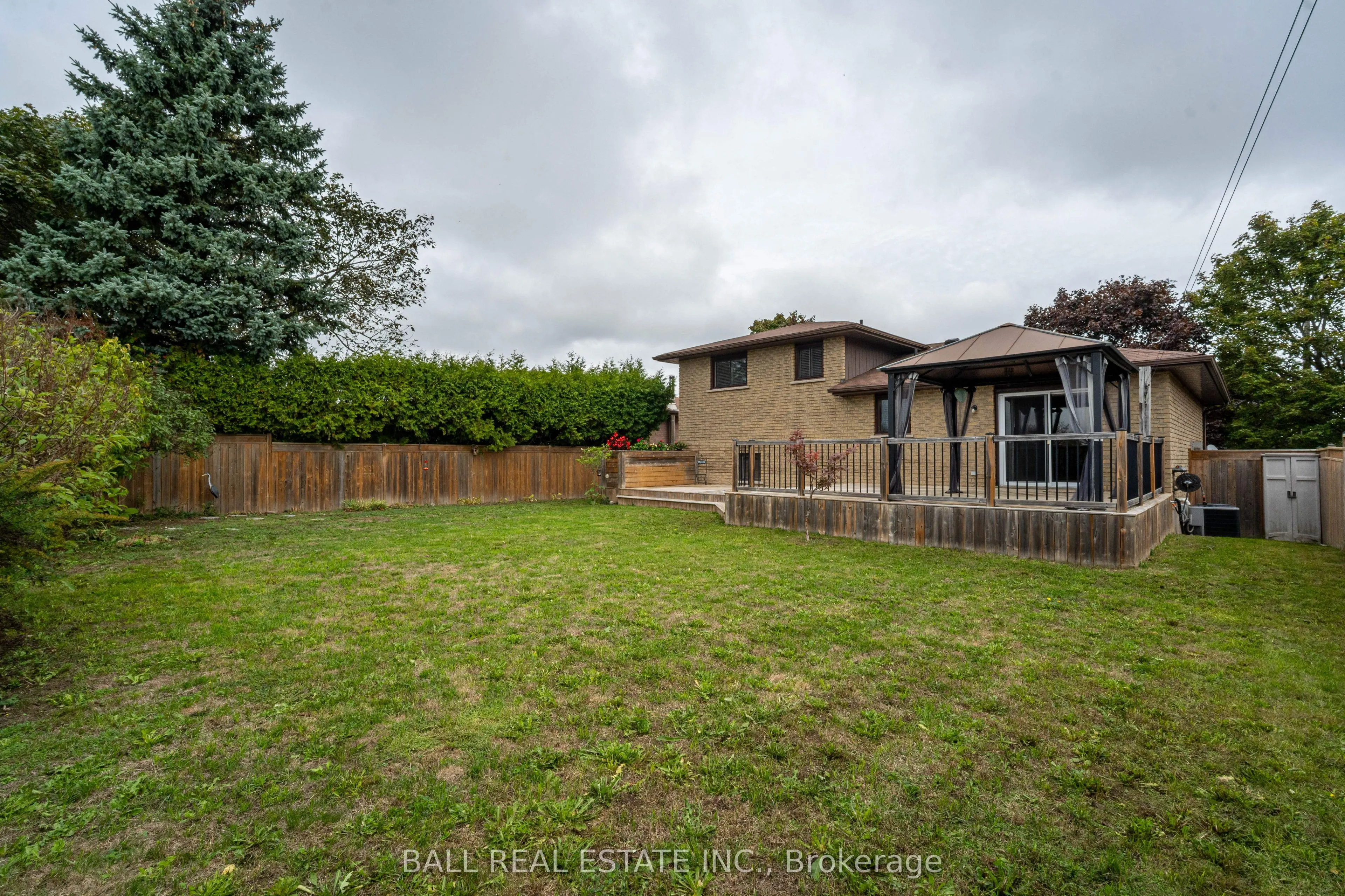 40 Madill Crescent