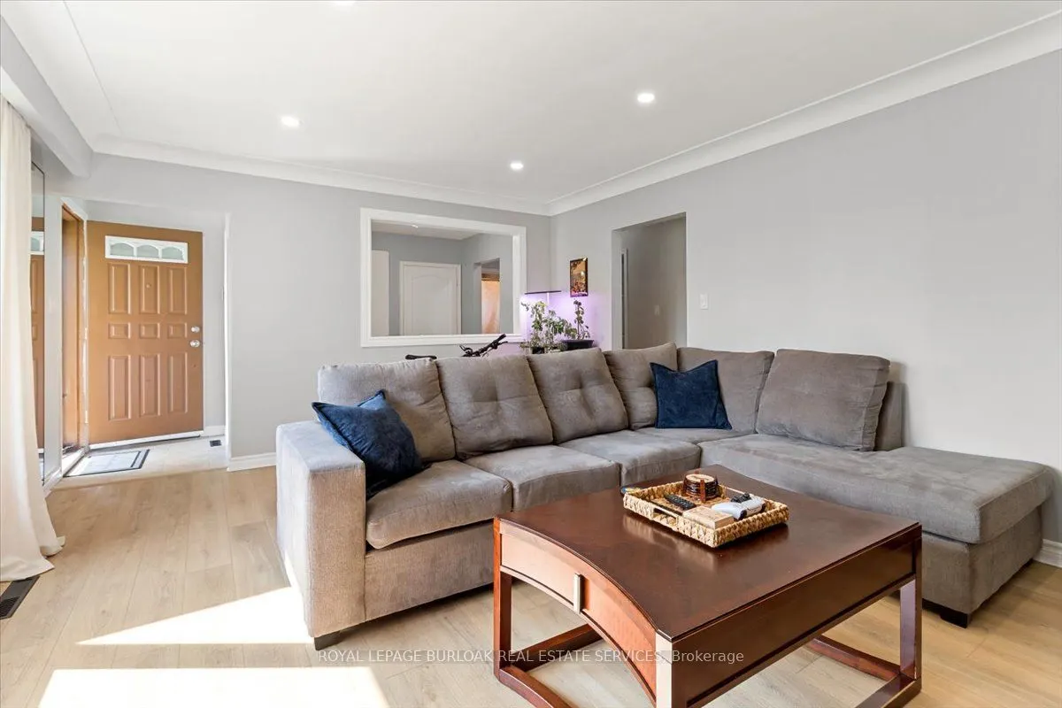 161 Hoover Crescent, #MAIN