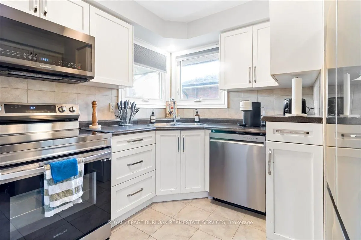 161 Hoover Crescent, #MAIN