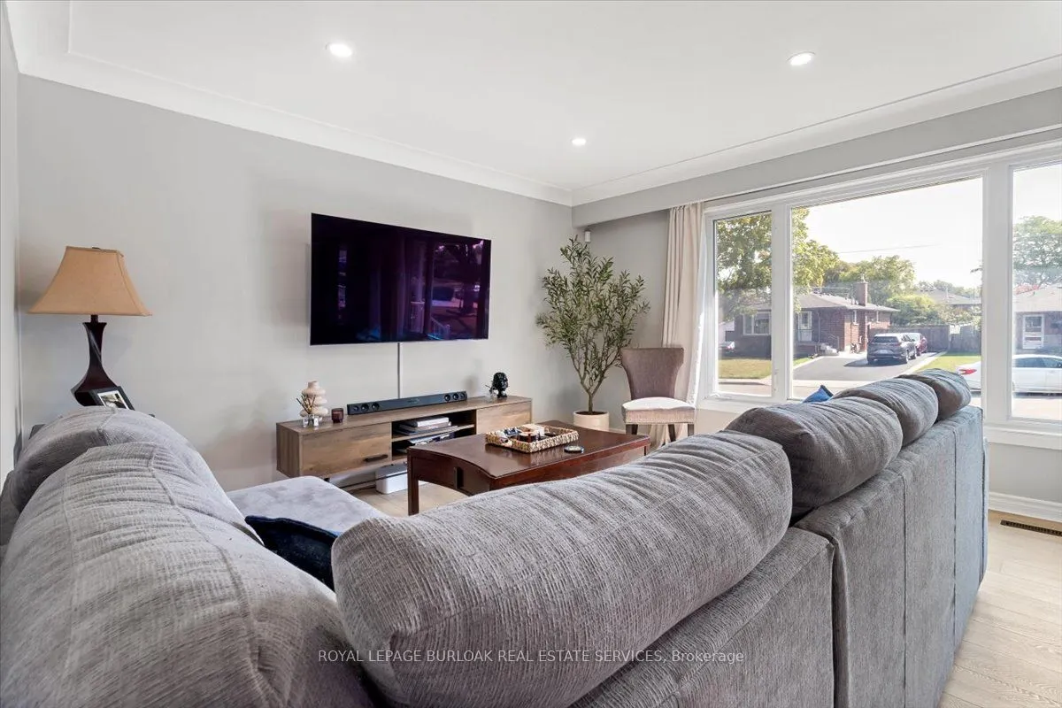 161 Hoover Crescent, #MAIN