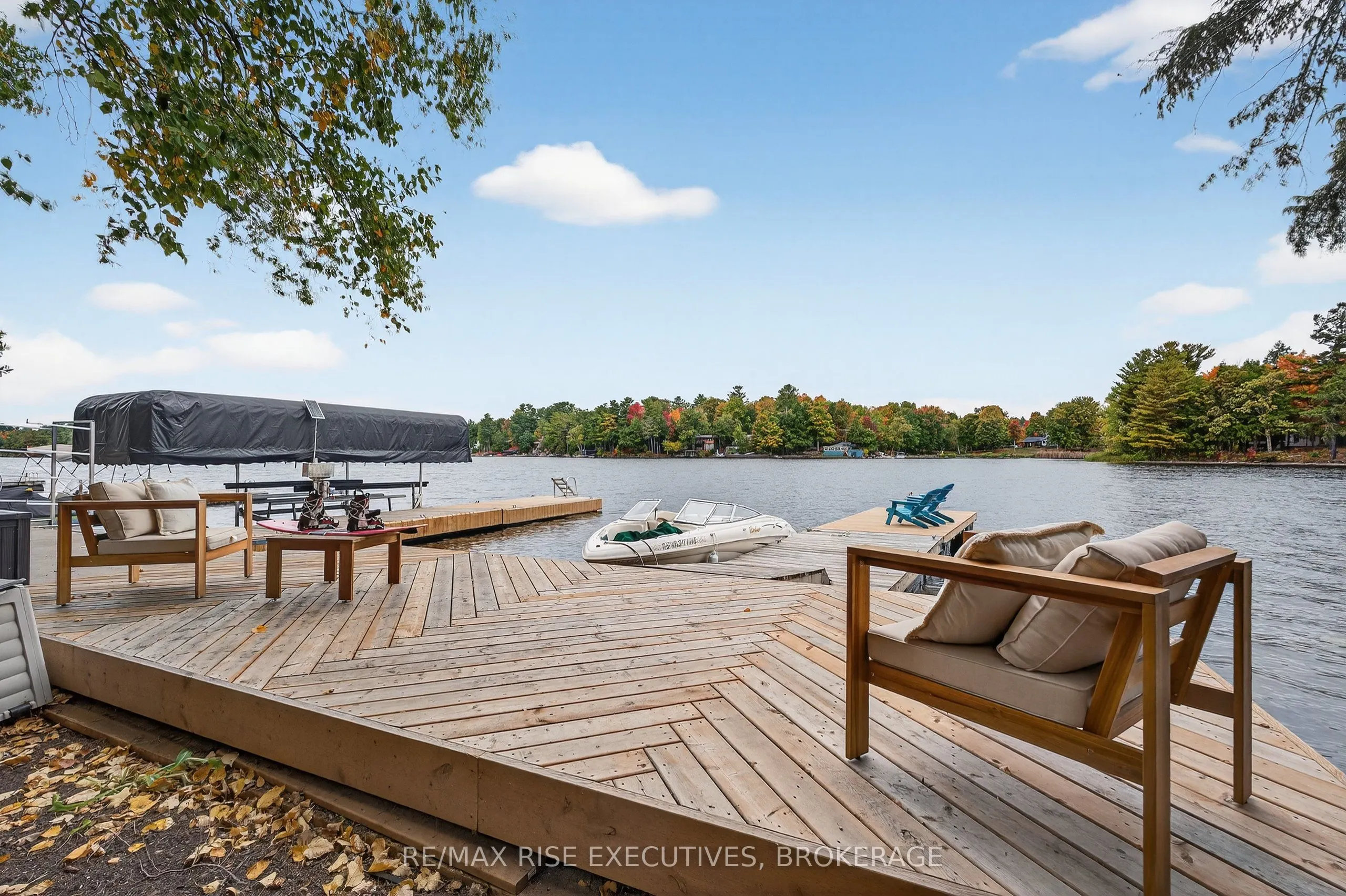 973 Foster Bay Lane