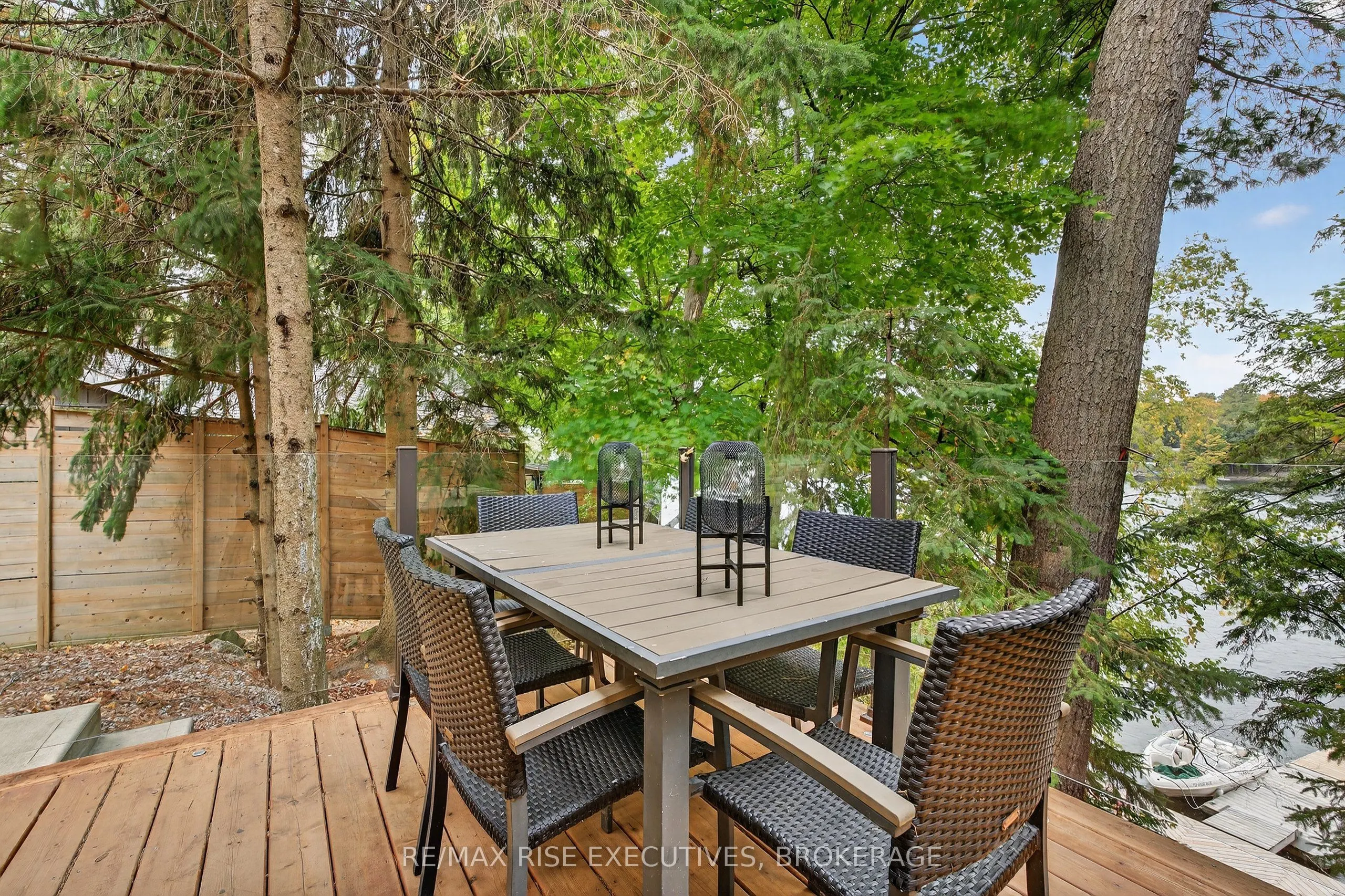 973 Foster Bay Lane