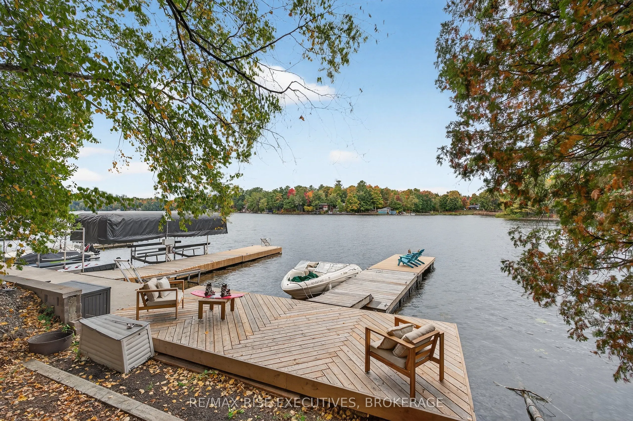 973 Foster Bay Lane
