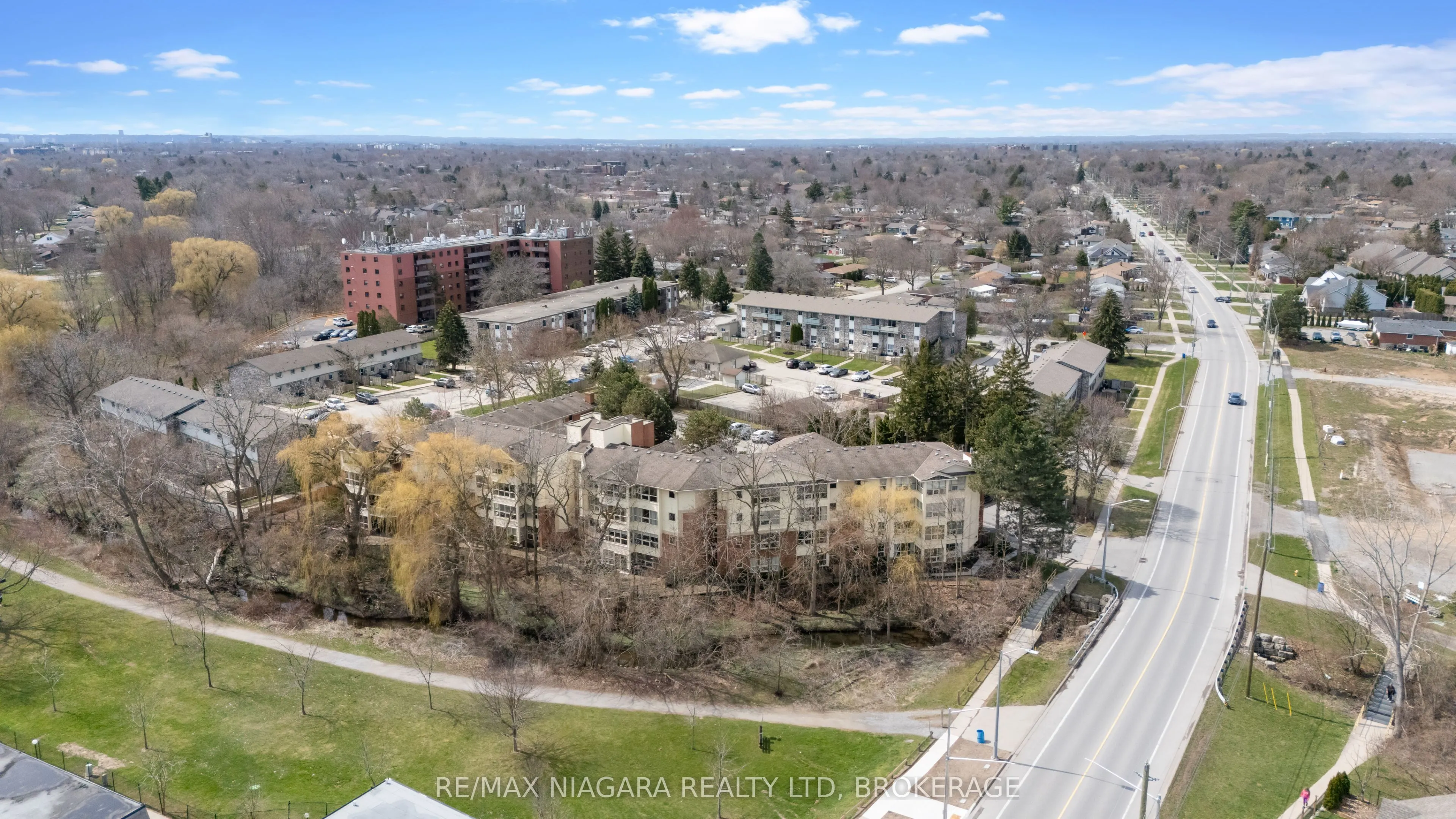 244 Lakeshore Road, #301