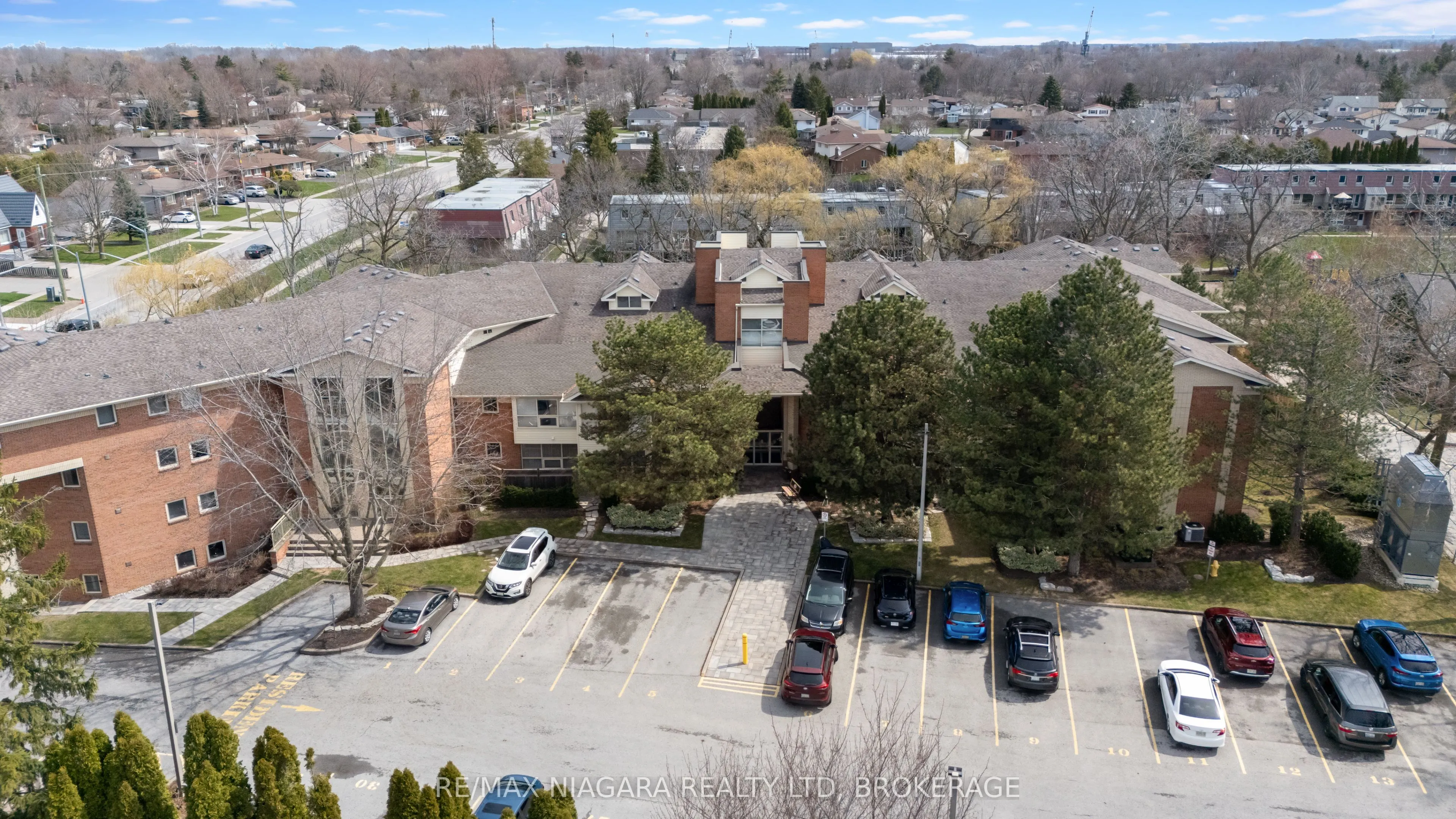 244 Lakeshore Road, #301