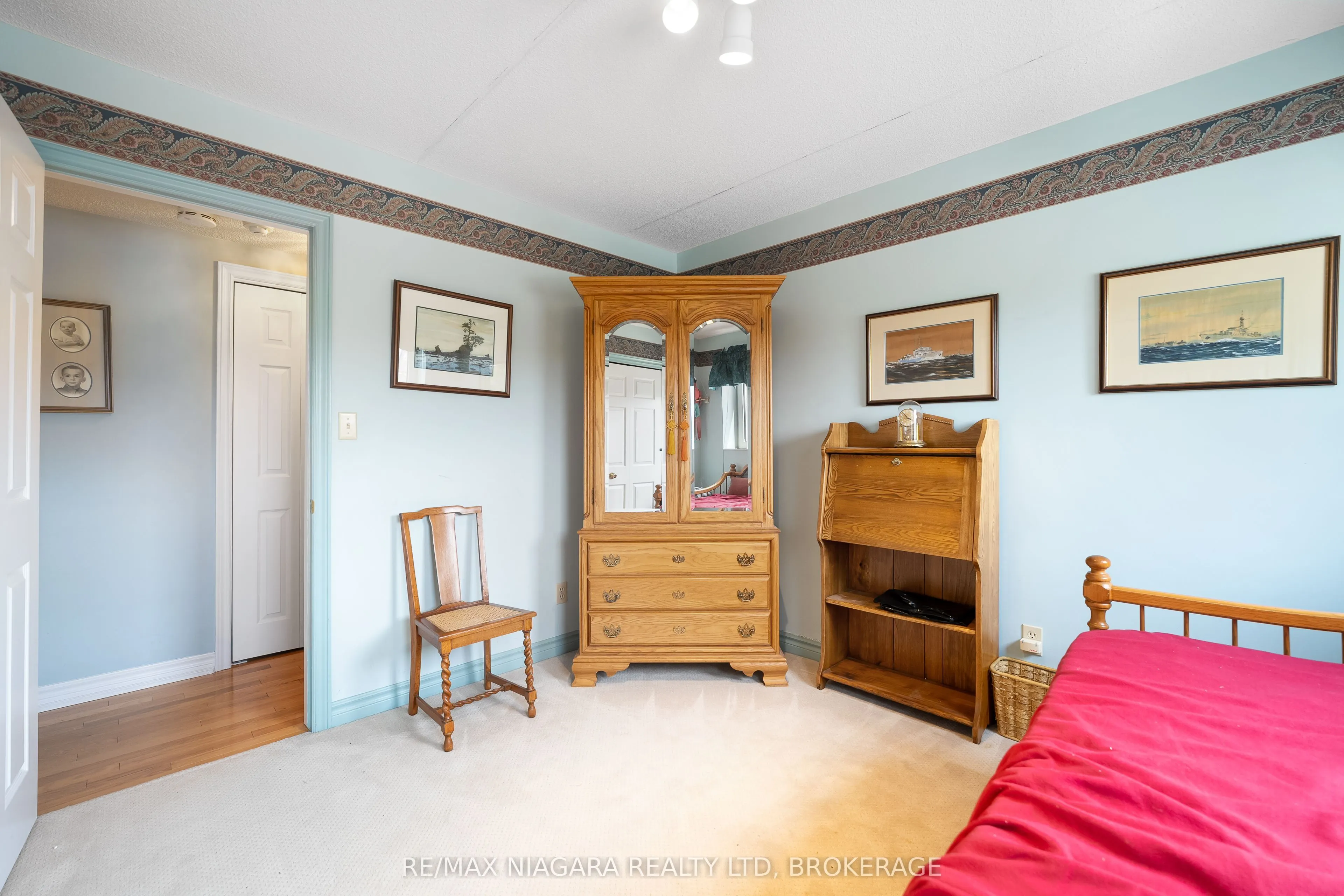 244 Lakeshore Road, #301