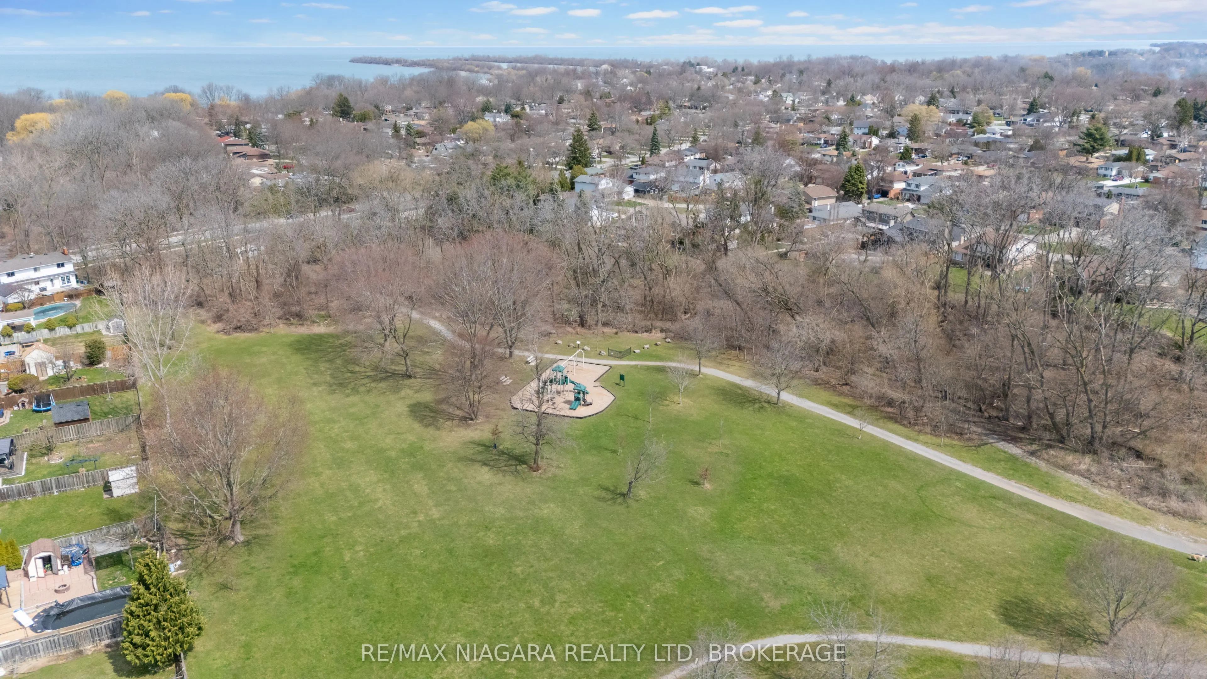 244 Lakeshore Road, #301