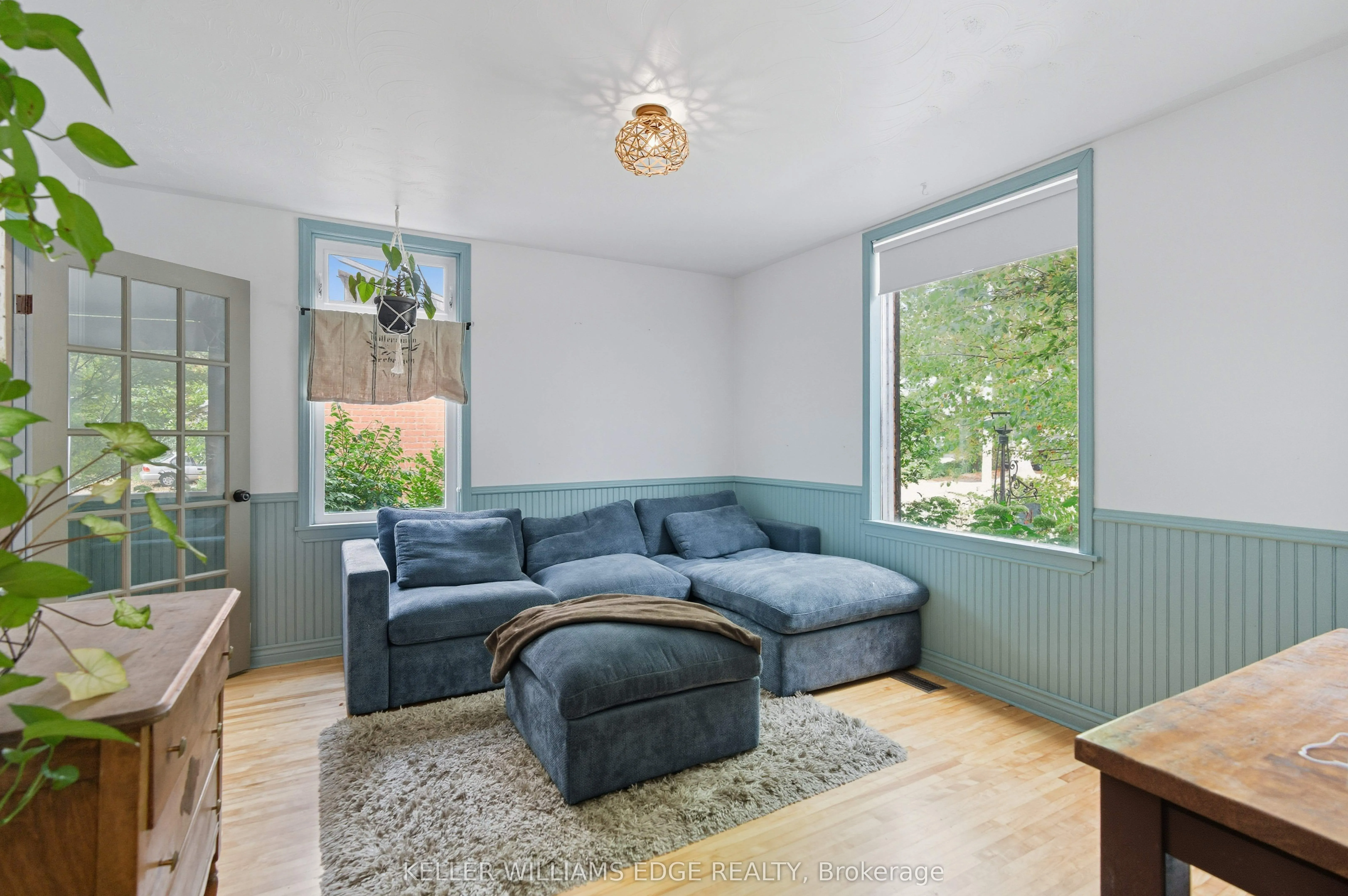 21 Orkney Street W