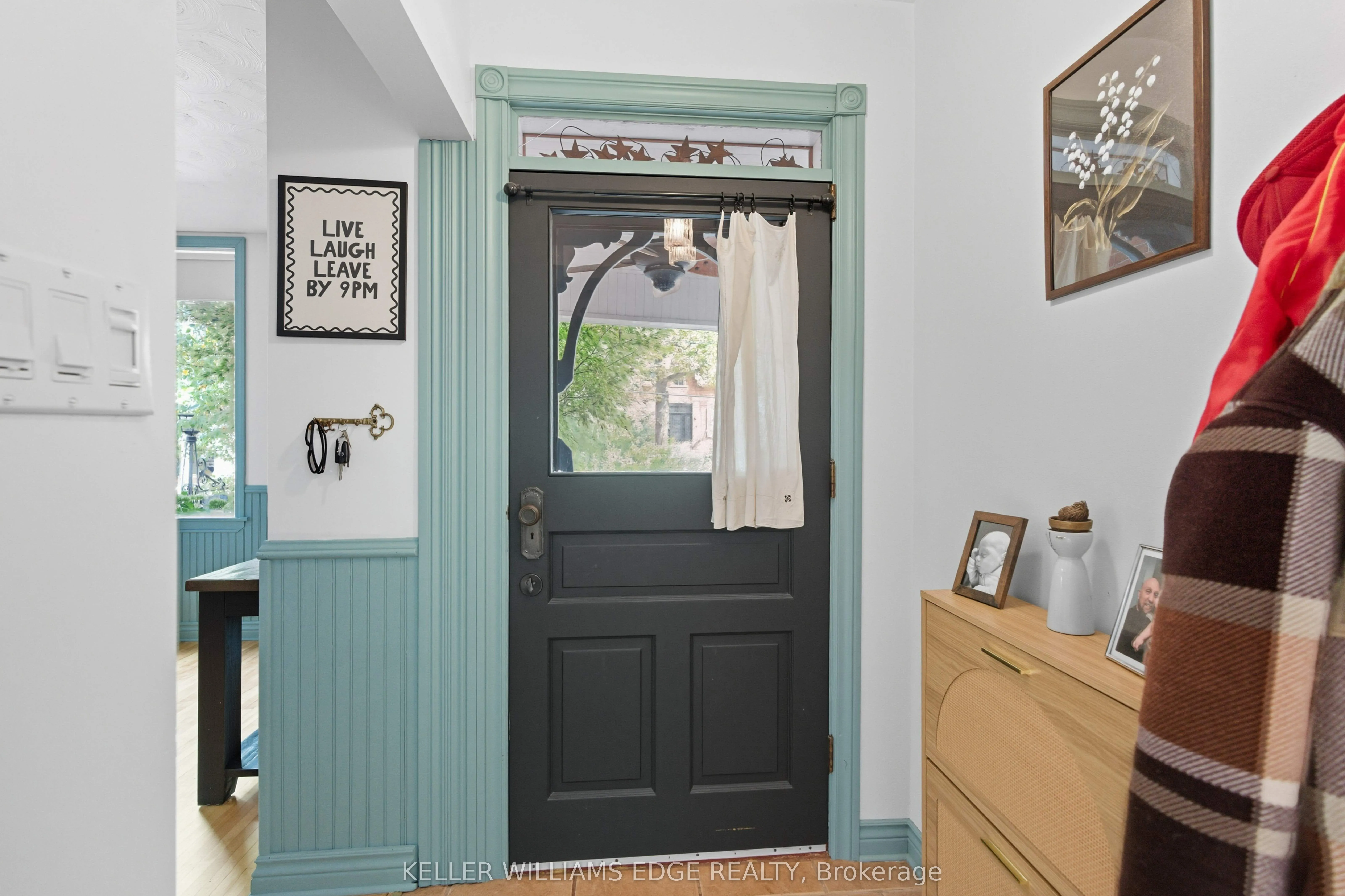 21 Orkney Street W