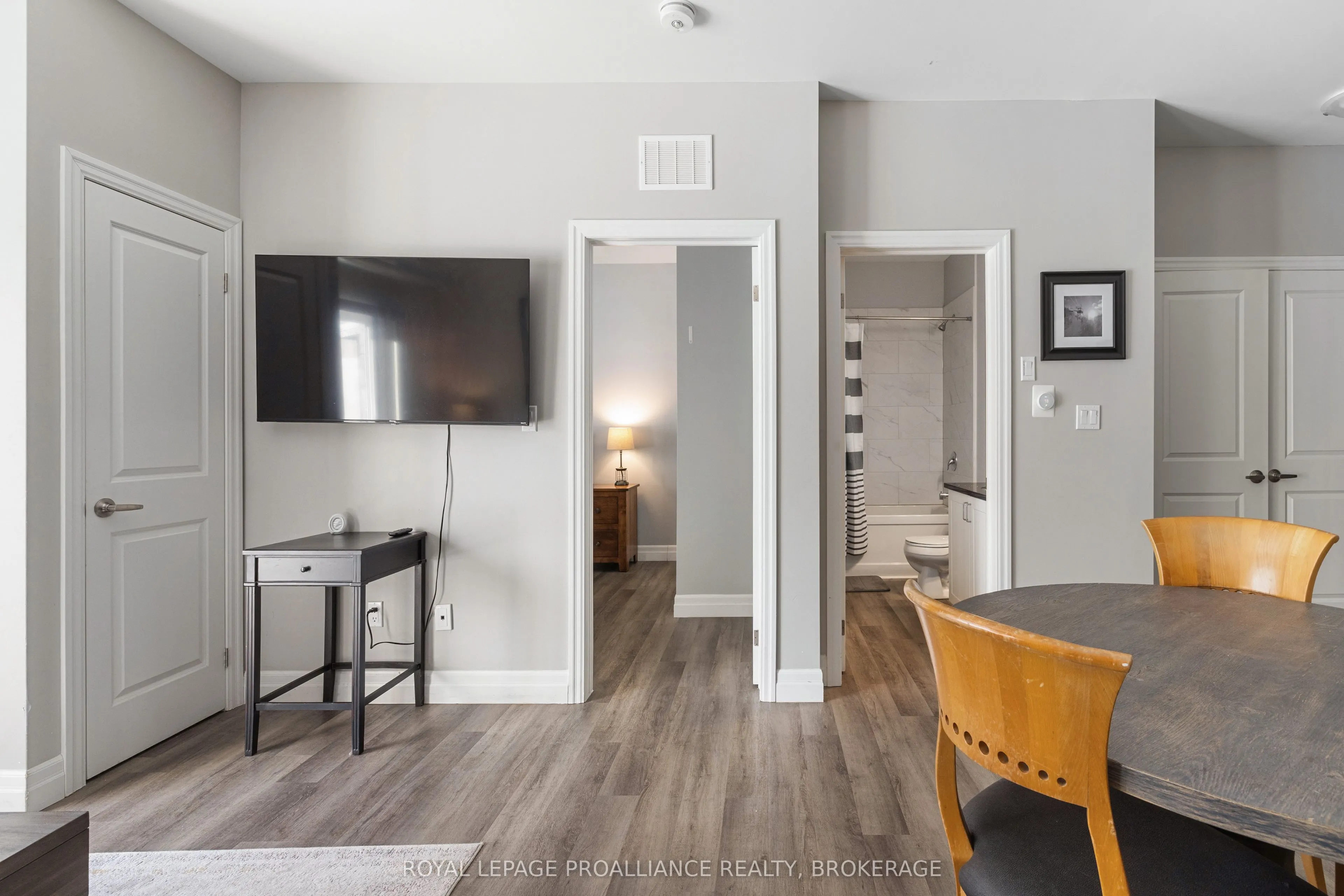 501 Frontenac Street, #113