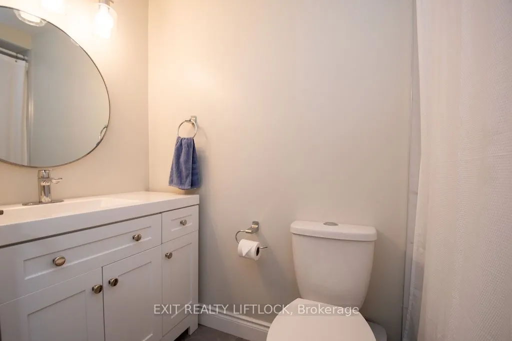 740 Chamberlain Street, #12