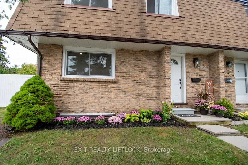 740 Chamberlain Street, #12