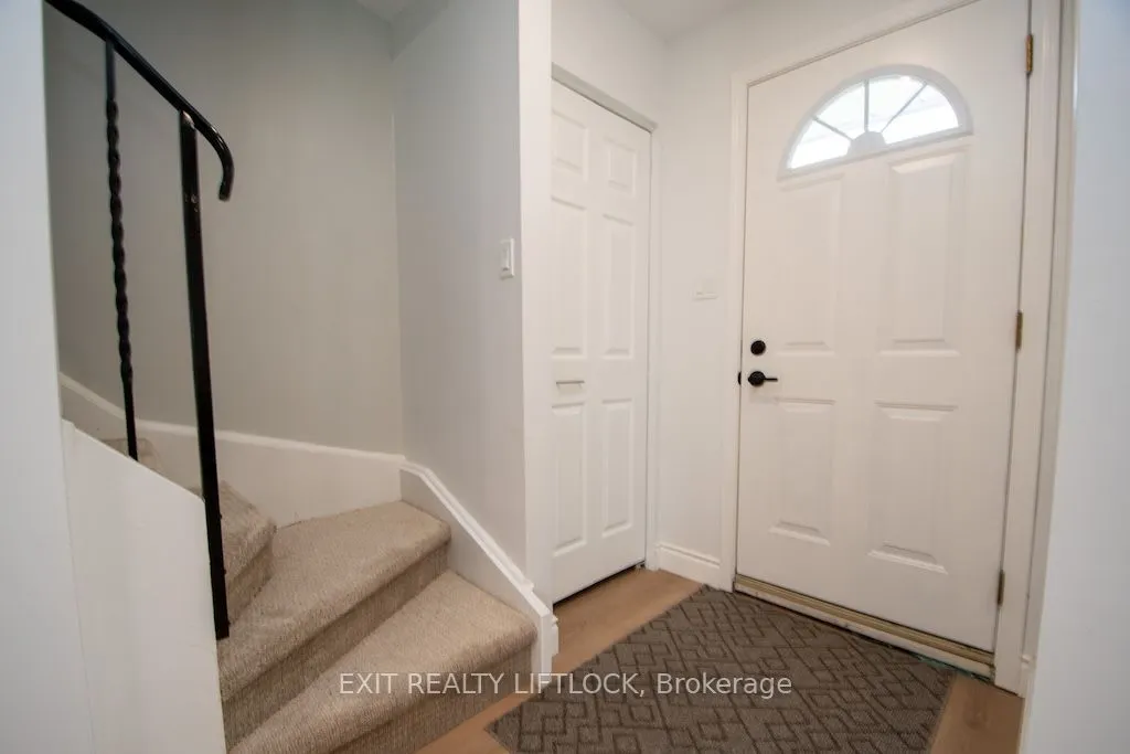 740 Chamberlain Street, #12