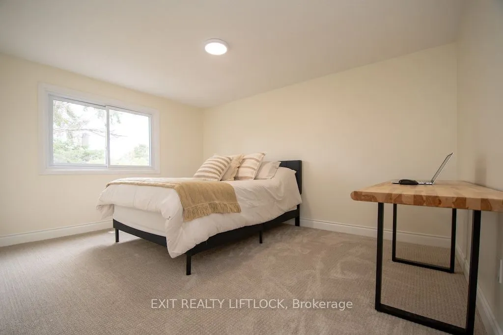 740 Chamberlain Street, #12