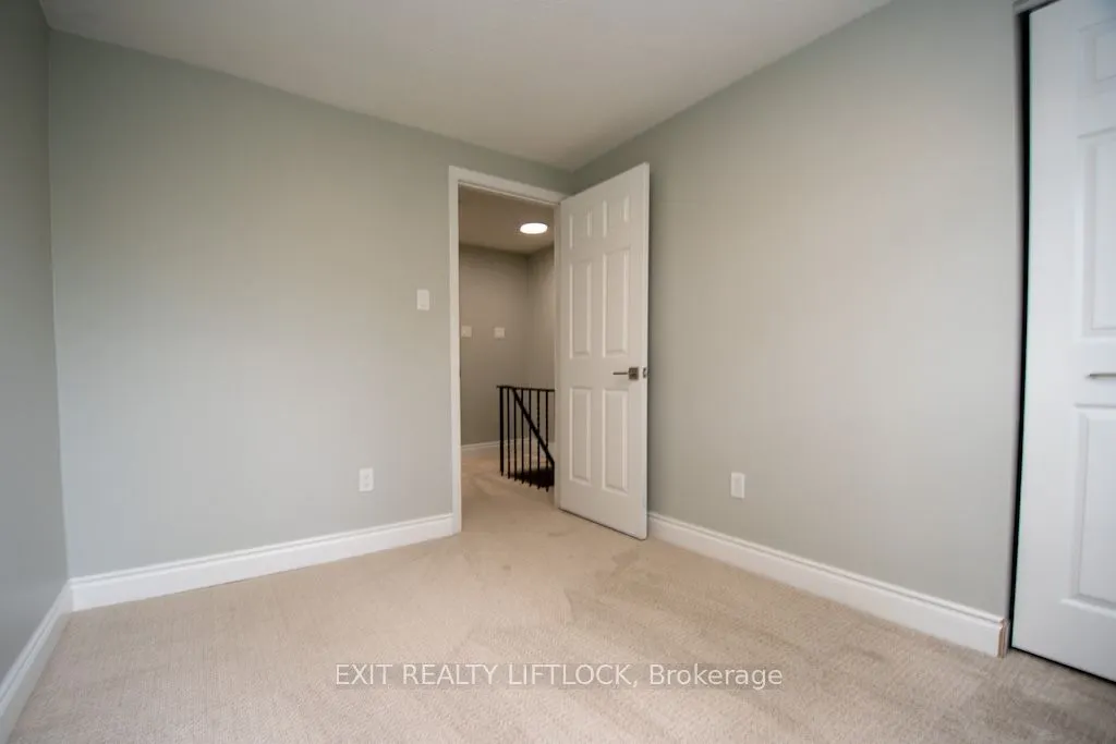 740 Chamberlain Street, #12