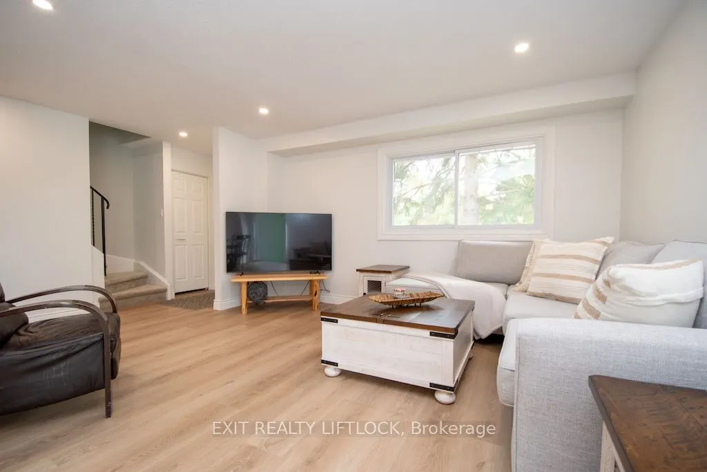 740 Chamberlain Street, #12