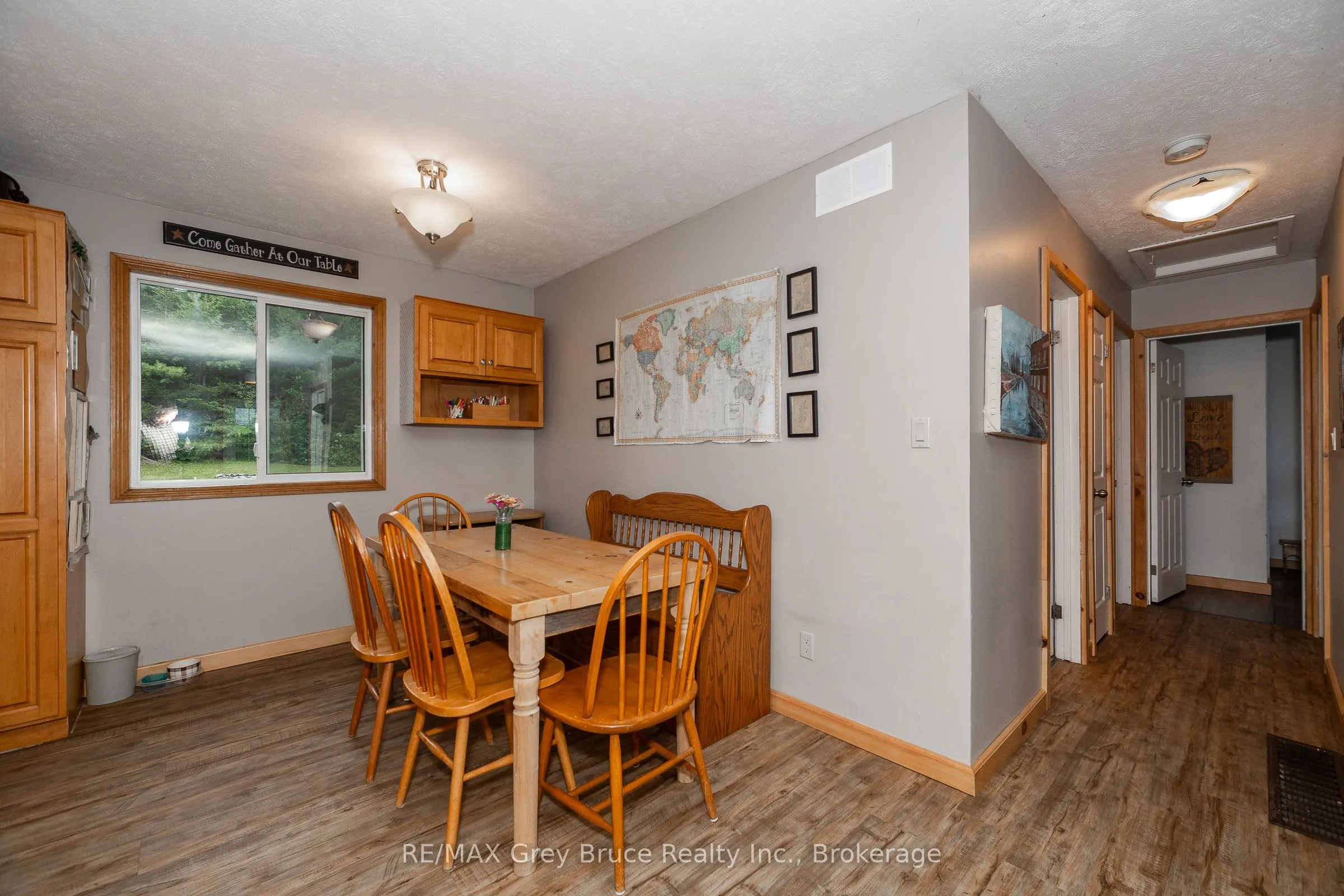 101530 Side Road 9