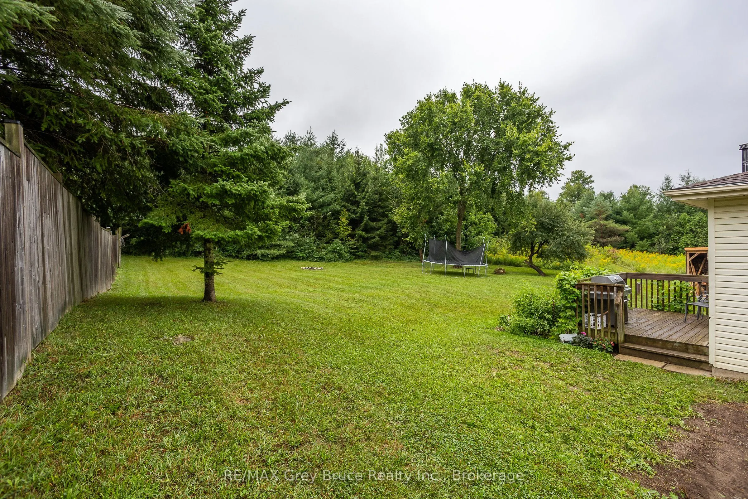 101530 Side Road 9