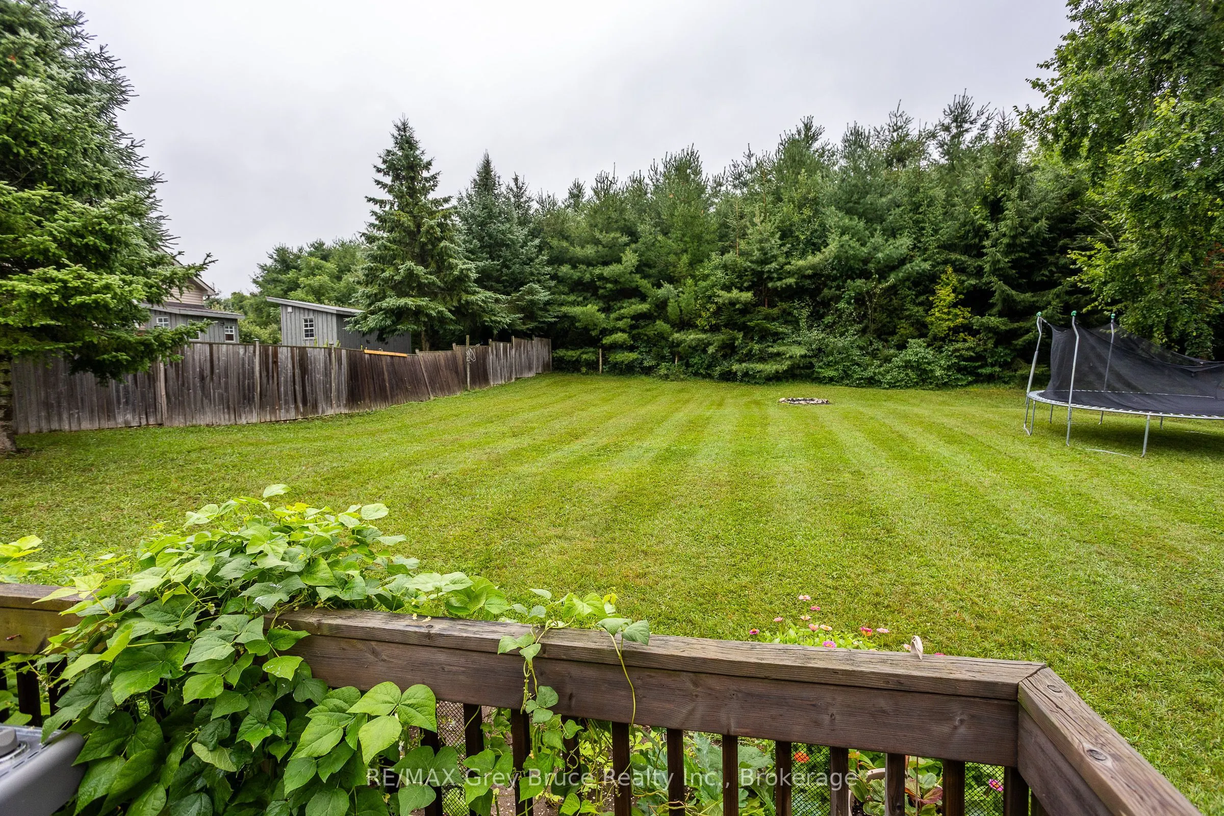 101530 Side Road 9