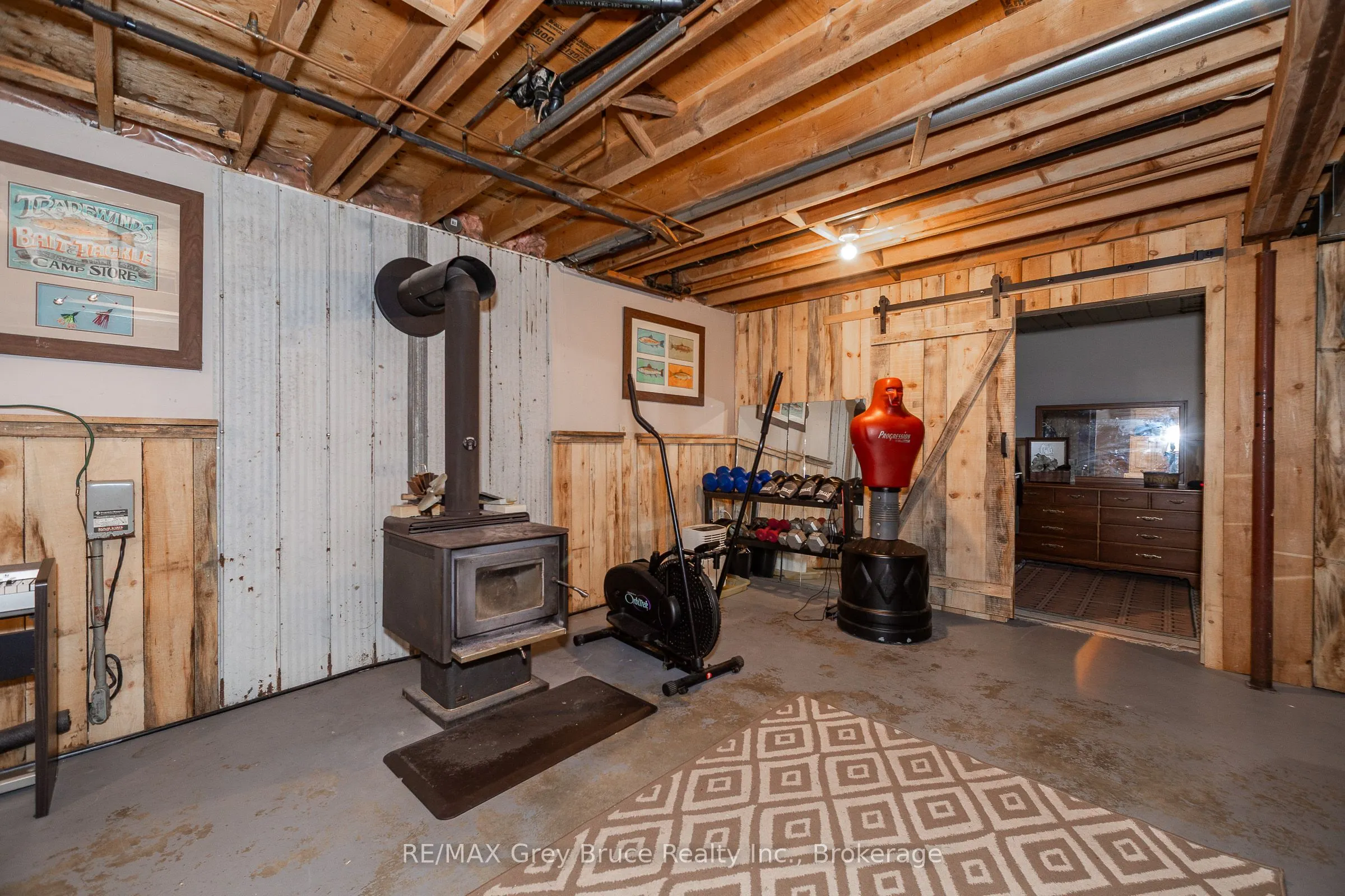 101530 Side Road 9
