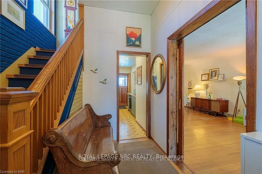 28 William Street W