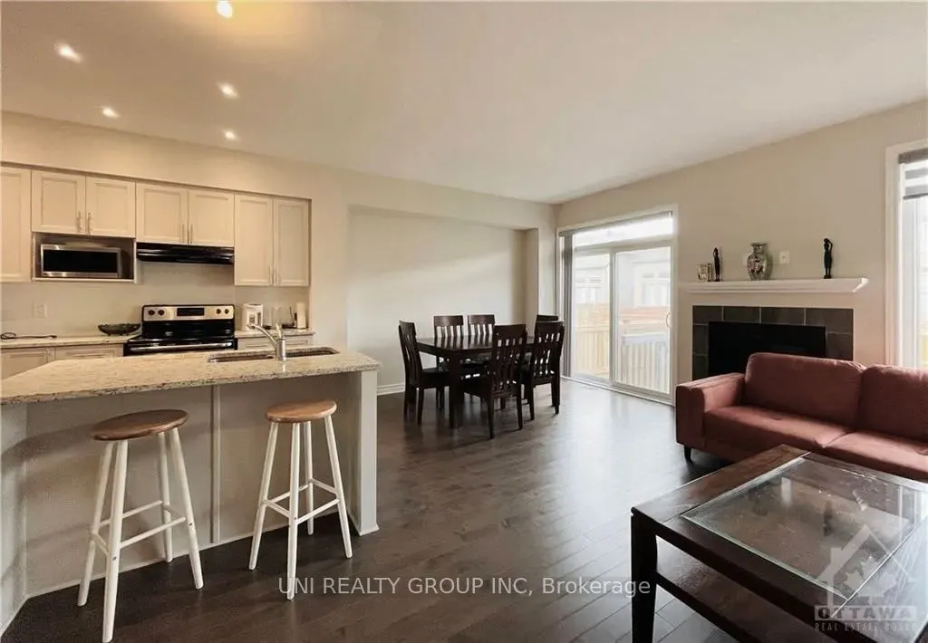 520 EARNSCLIFFE Grove