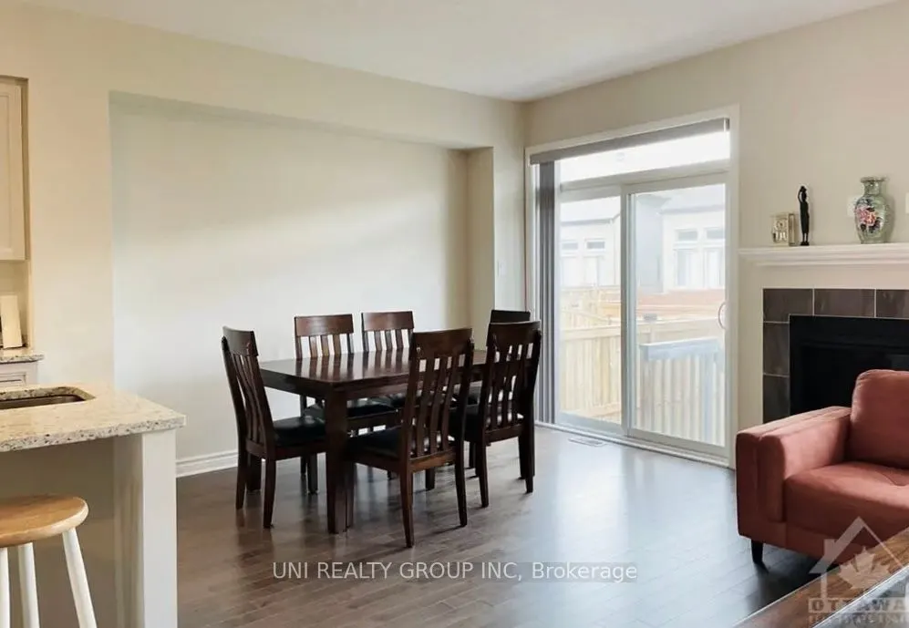 520 EARNSCLIFFE Grove