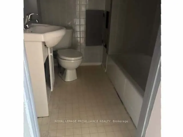 27 Water Street W