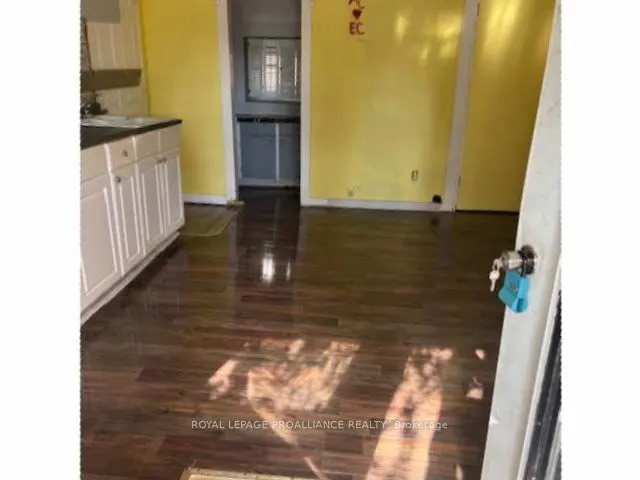 27 Water Street W