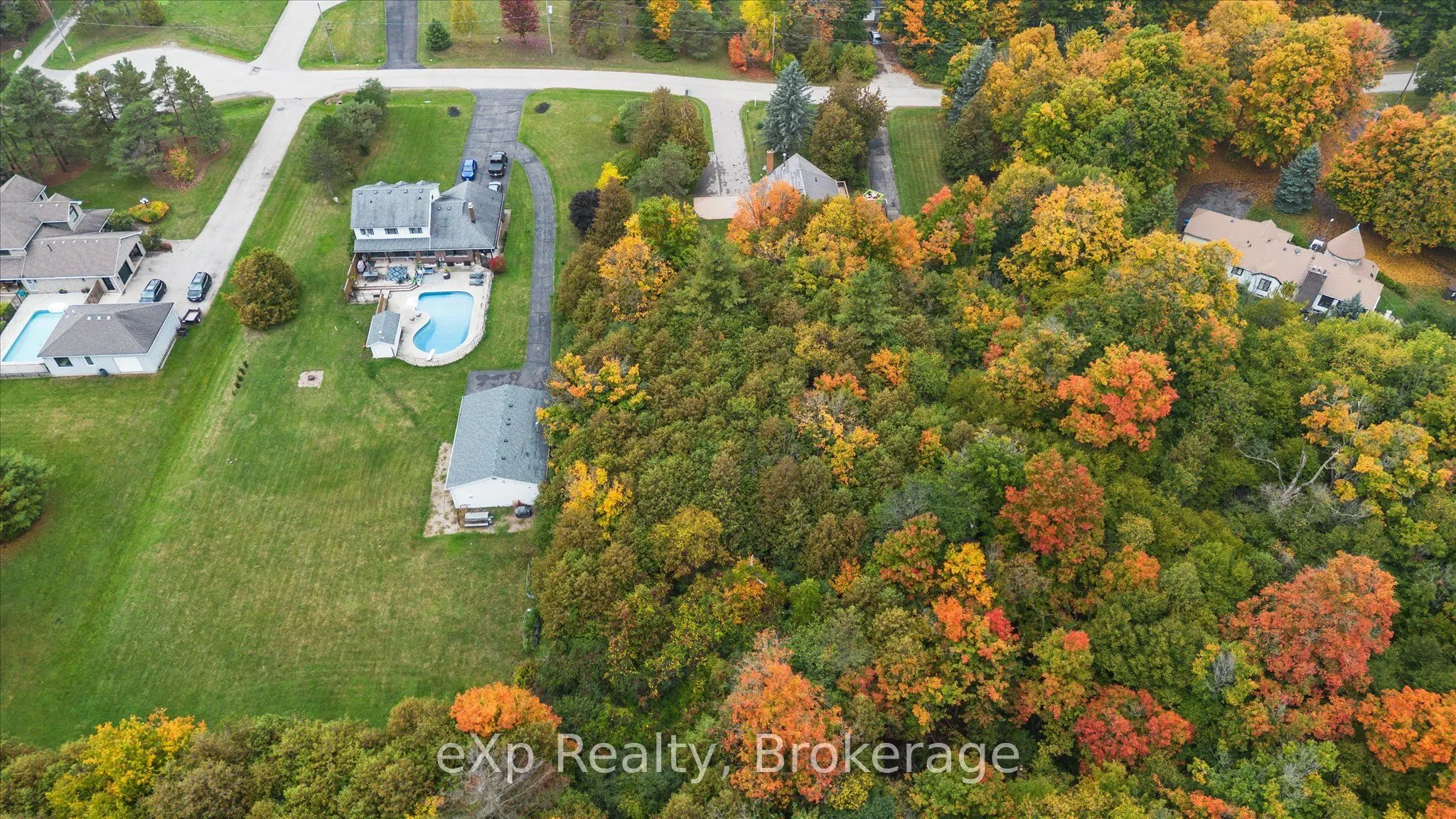 32 Glenholm Drive