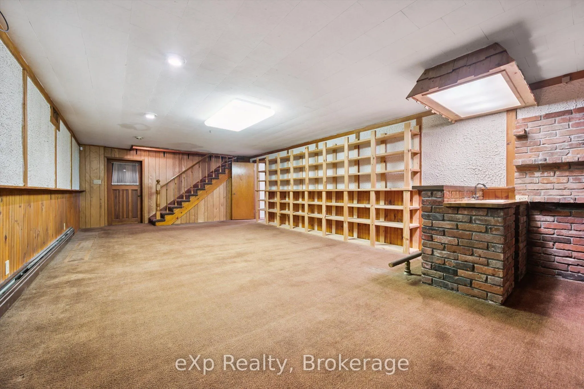 32 Glenholm Drive