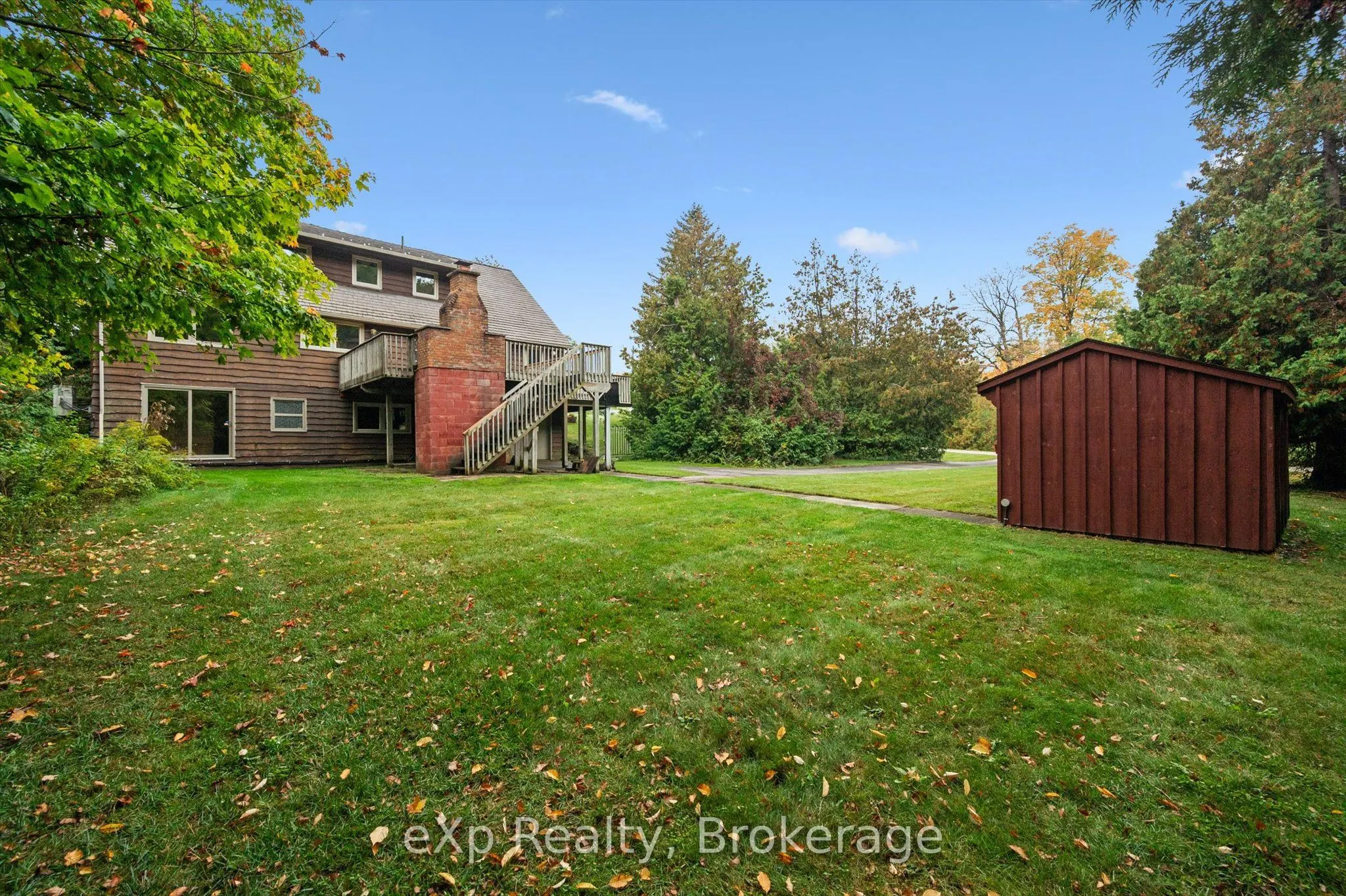 32 Glenholm Drive