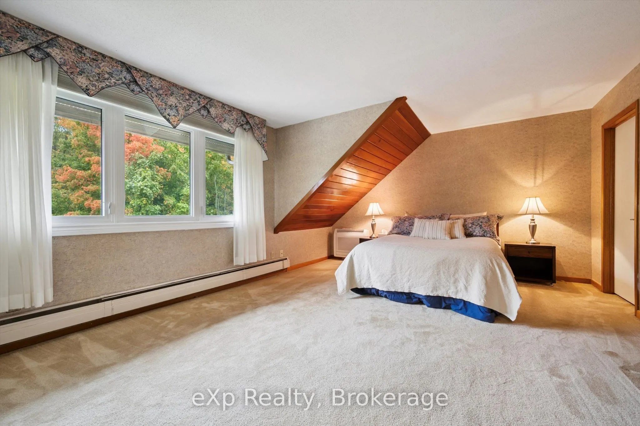 32 Glenholm Drive