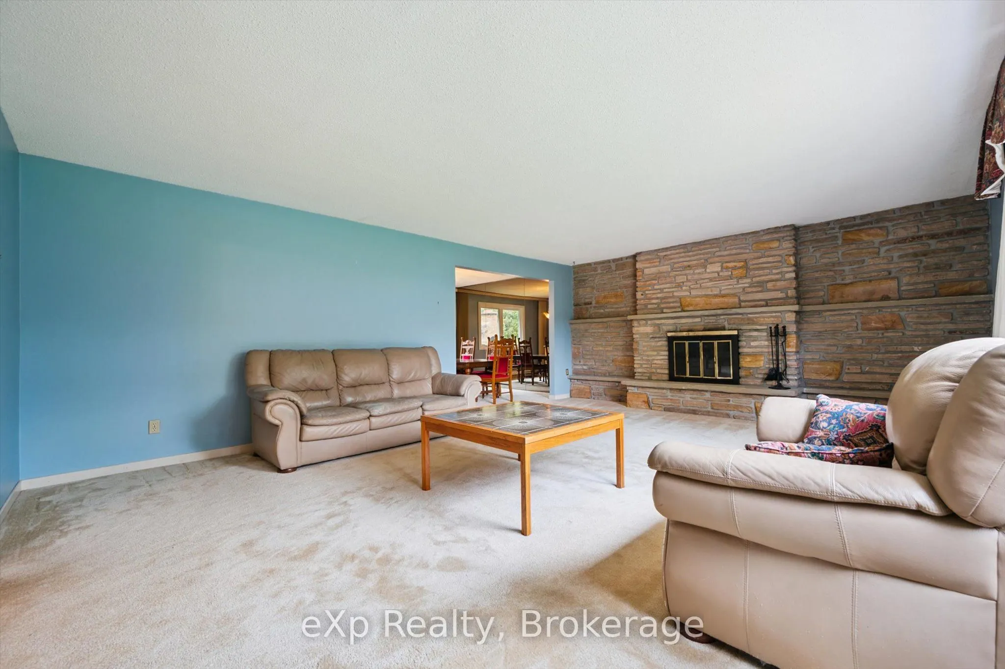 32 Glenholm Drive