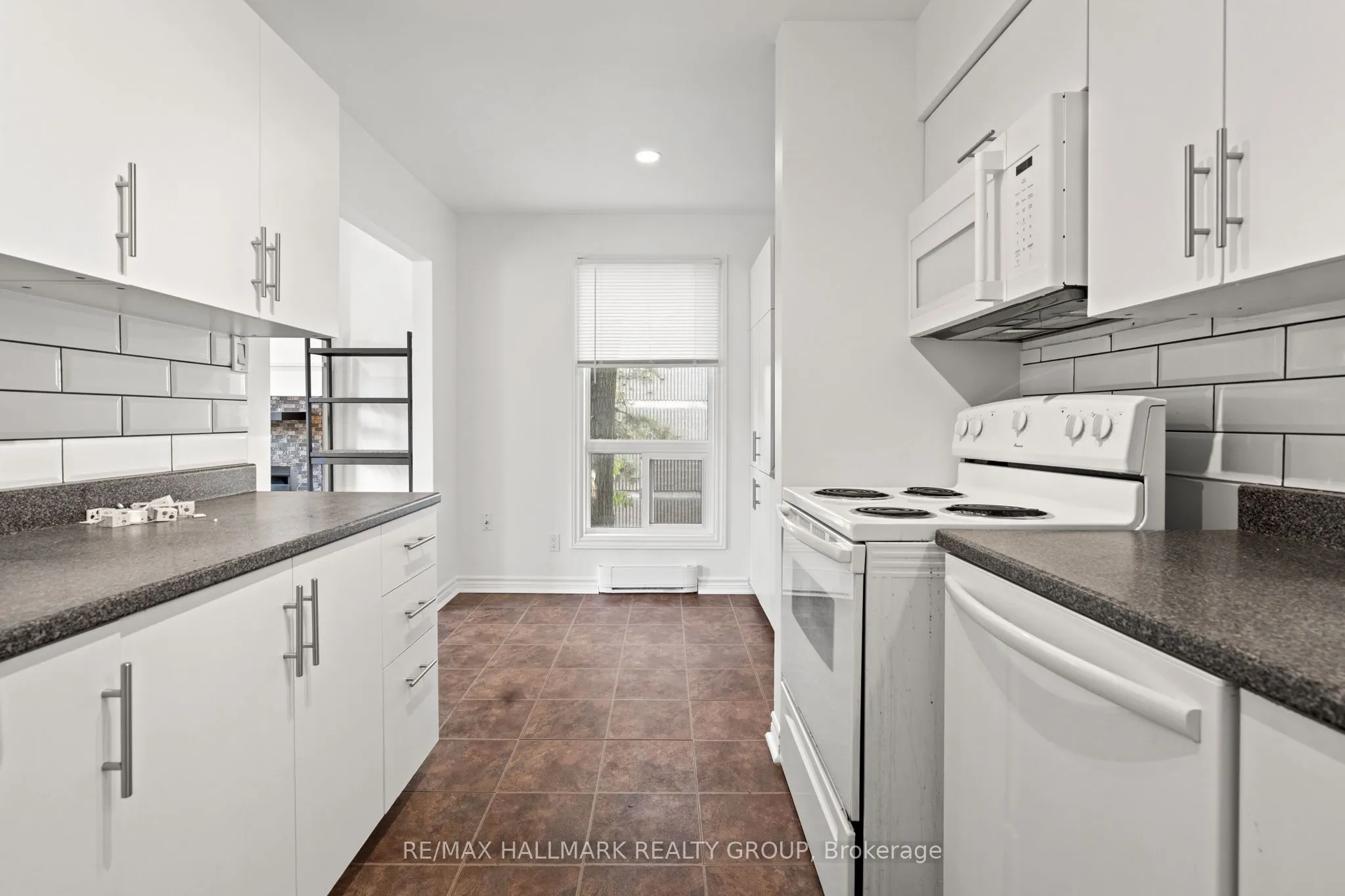 311 Presland Road, #C