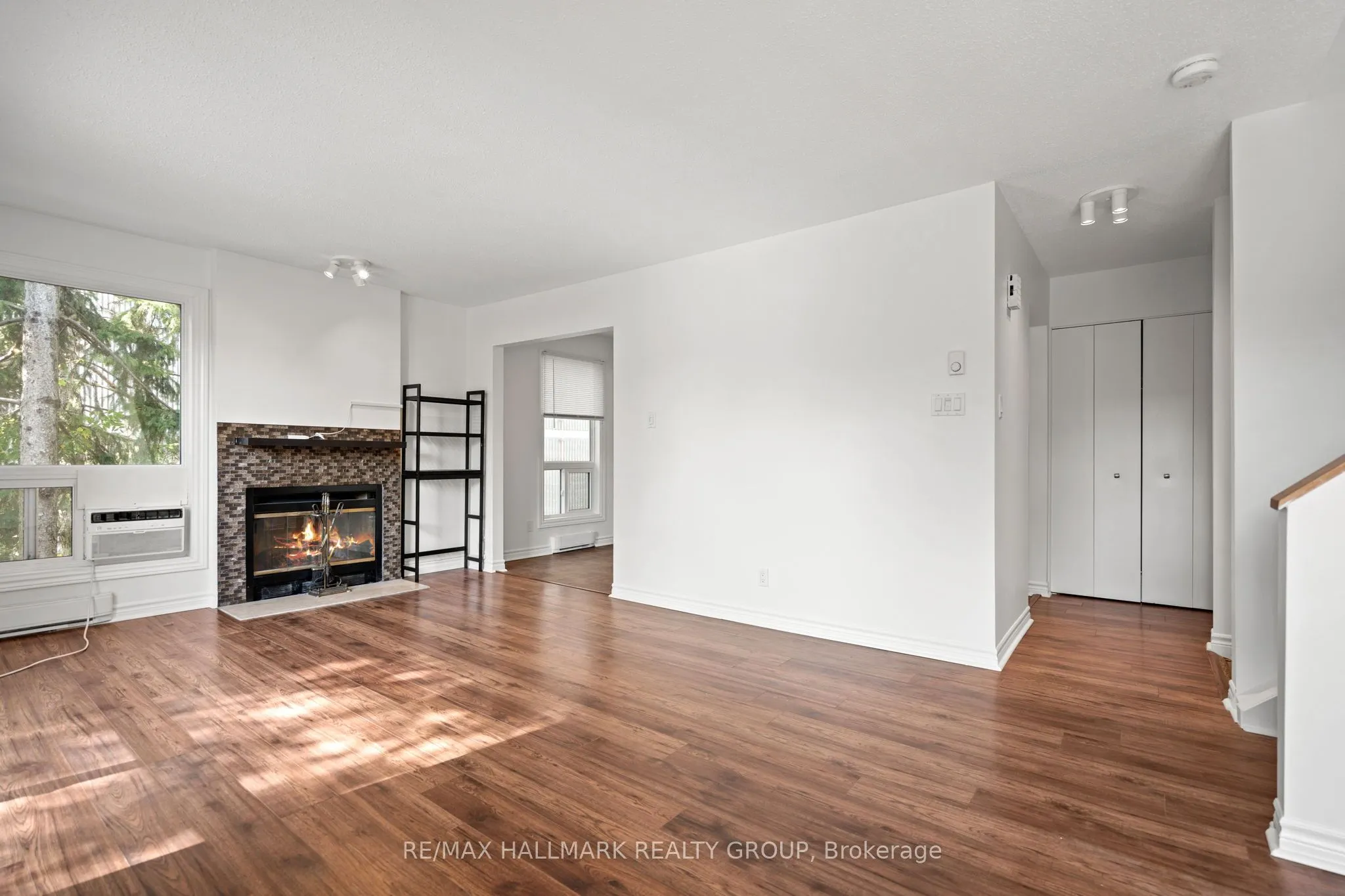 311 Presland Road, #C