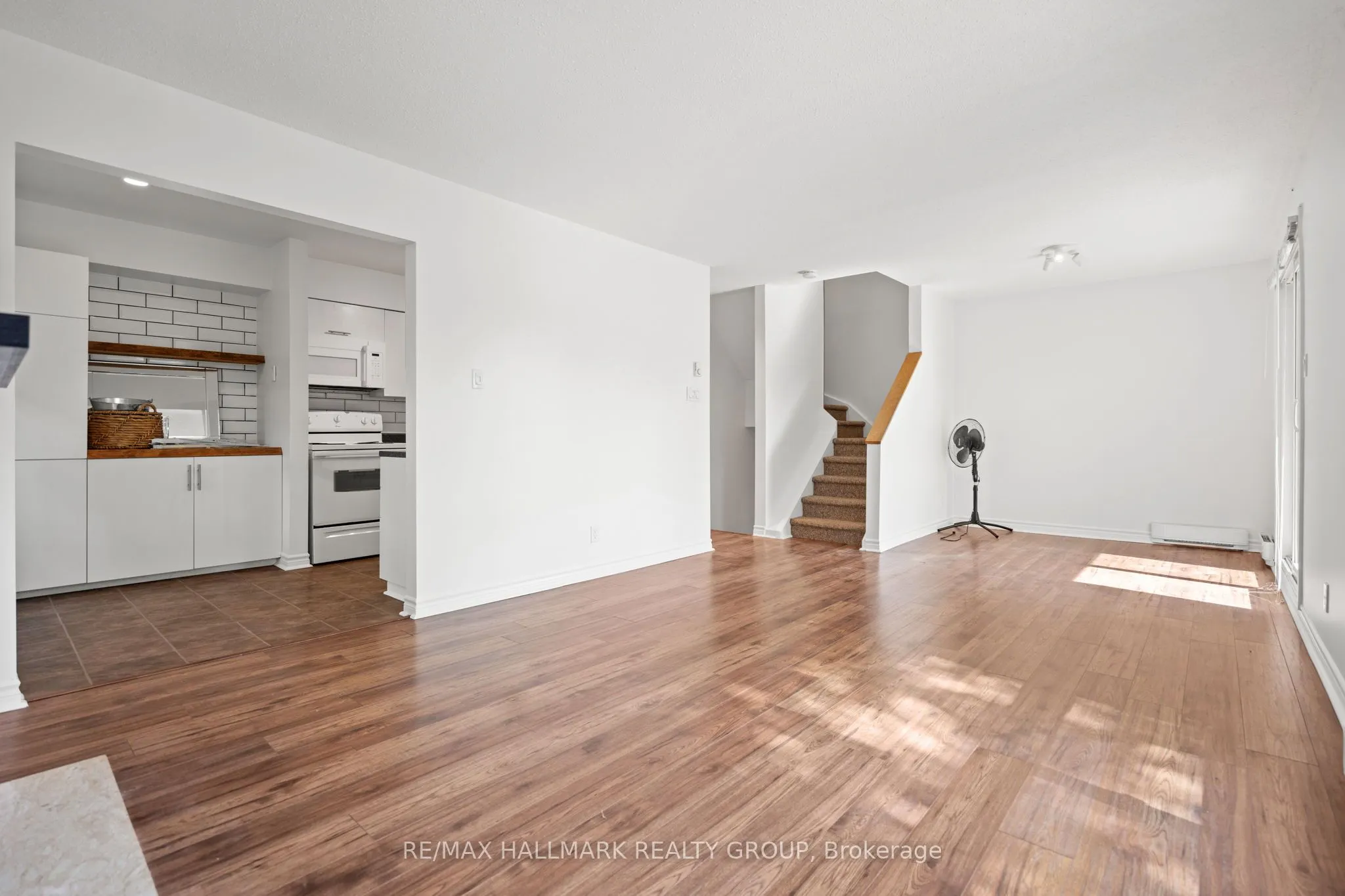 311 Presland Road, #C
